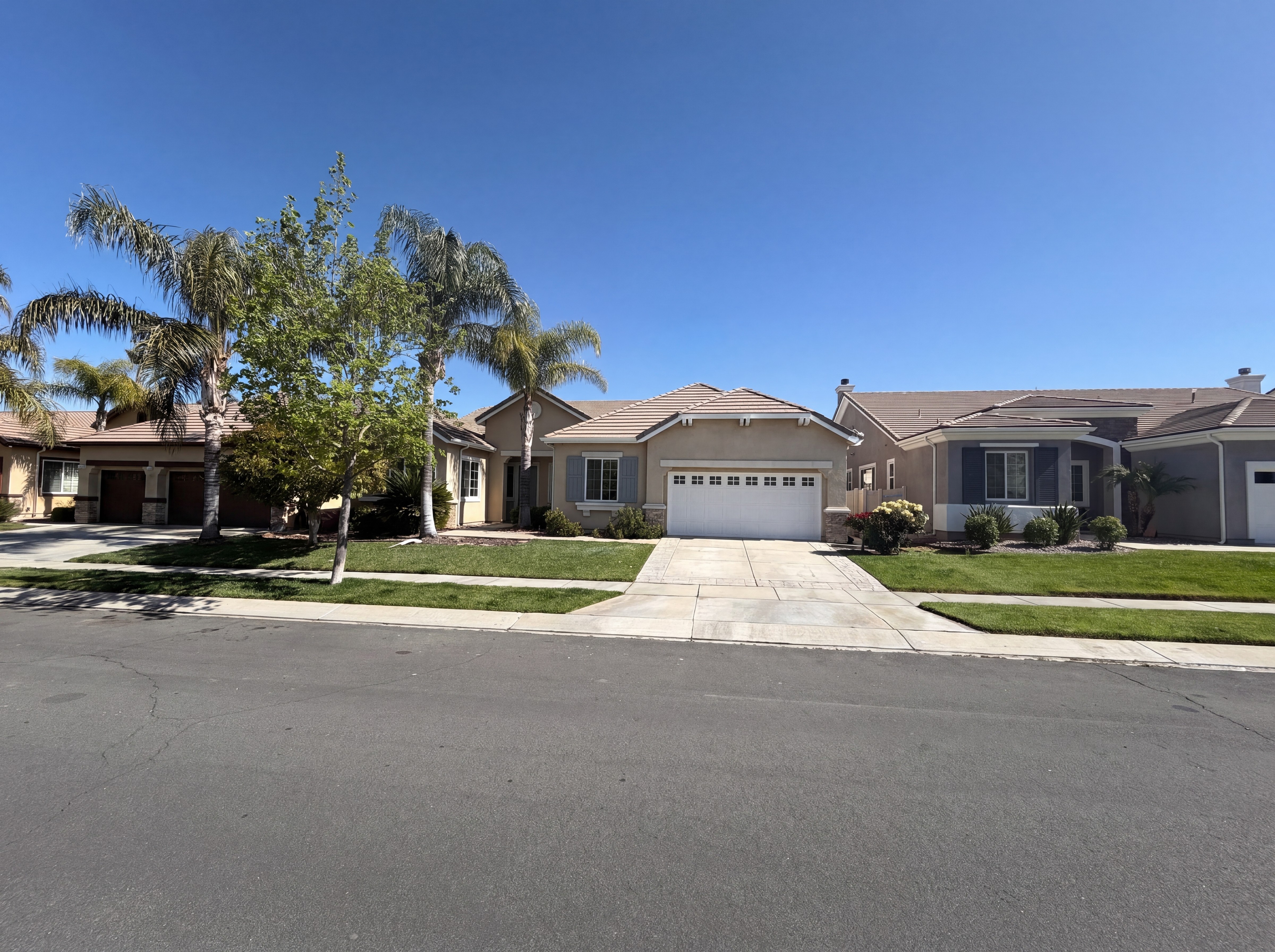 Photo 17 of 23 of 738 Flower St, Beaumont, CA