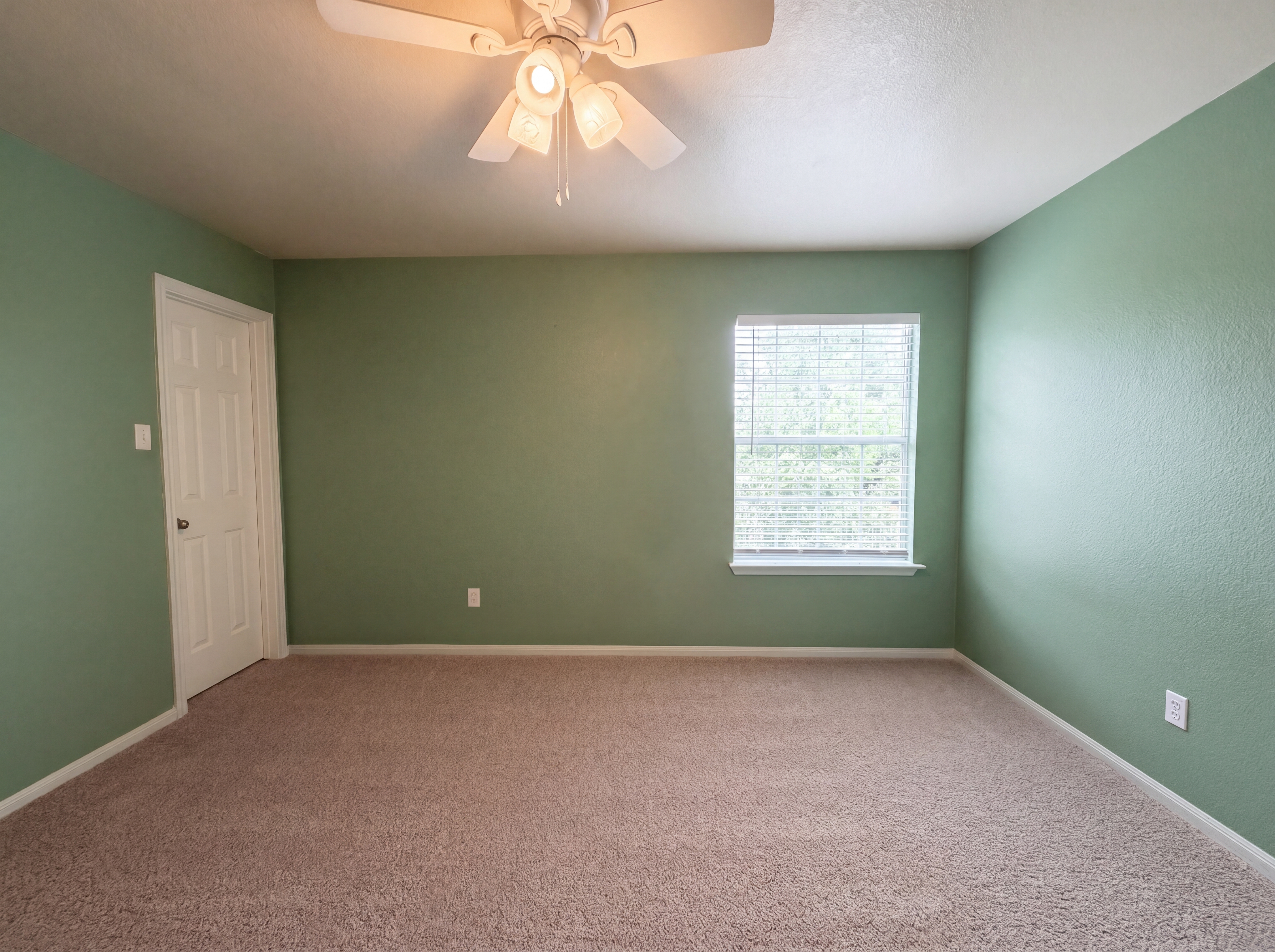 Photo 9 of 19 of 313 Crowfoot Dr, Harker Heights, TX