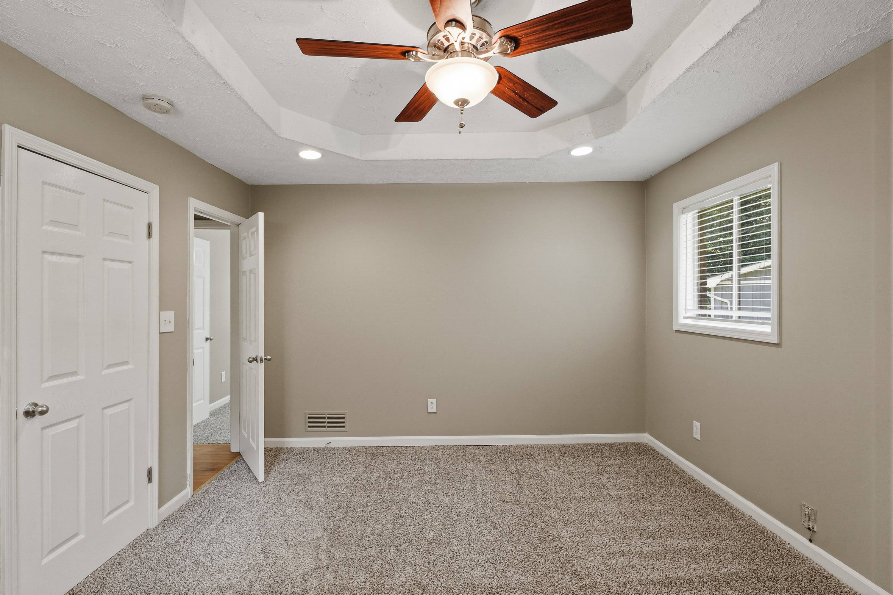 Photo 17 of 46 of 639 Cedrick Ln, Stone Mountain, GA