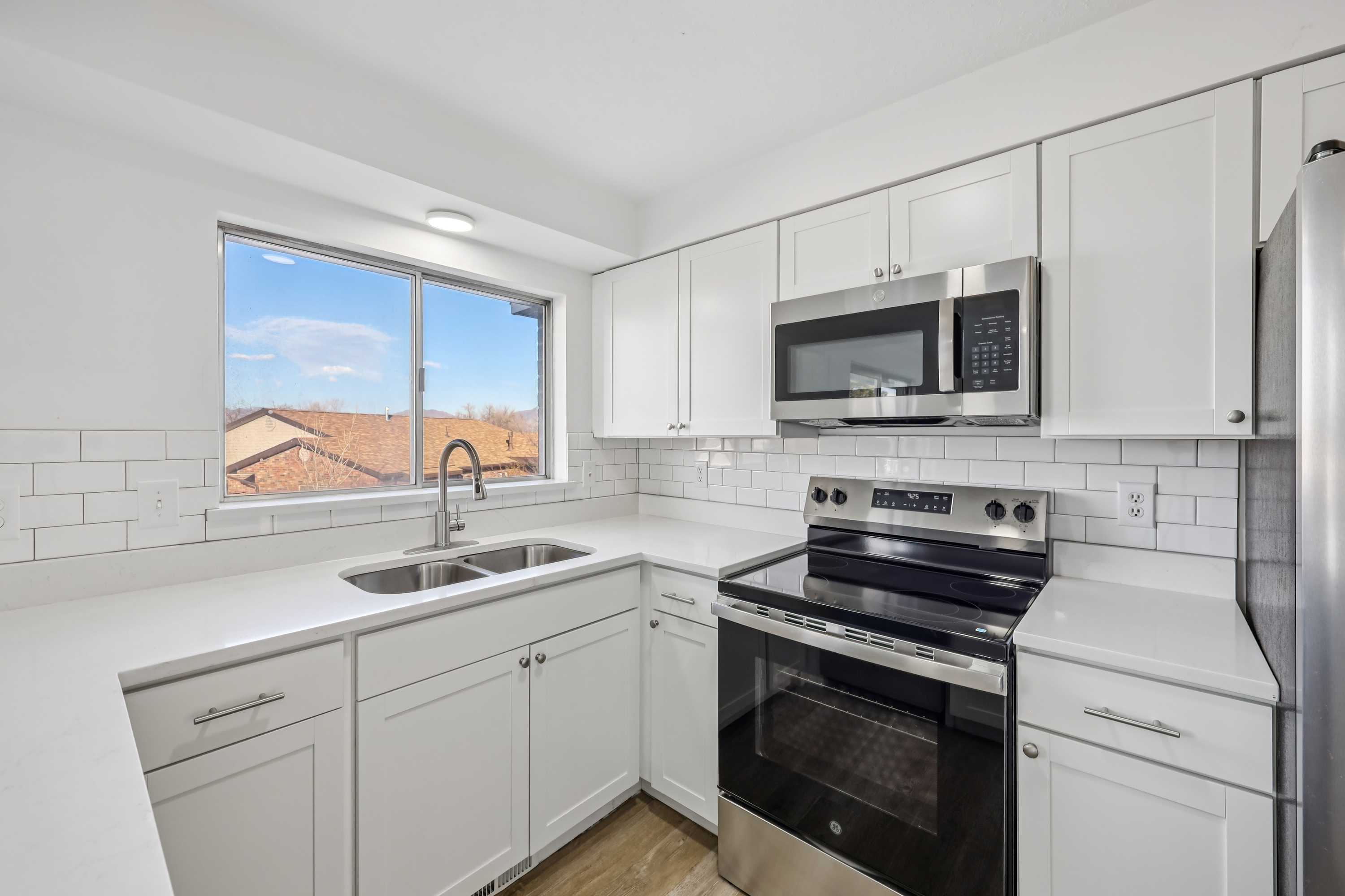 Photo 17 of 40 of 3020 W Rosa Vista Dr, Taylorsville, UT