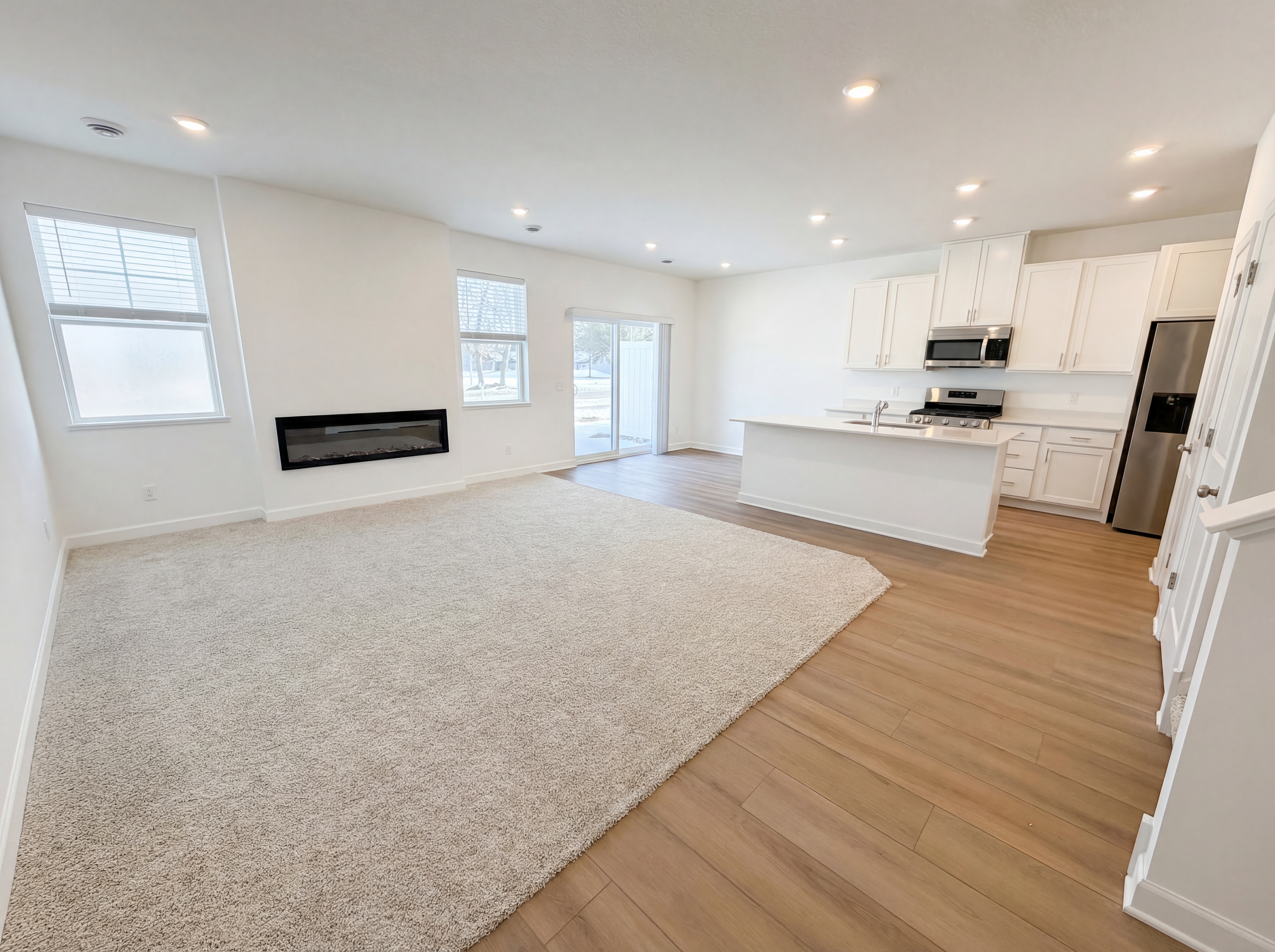 Photo 3 of 22 of 3022 Basswood St, Little Canada, MN