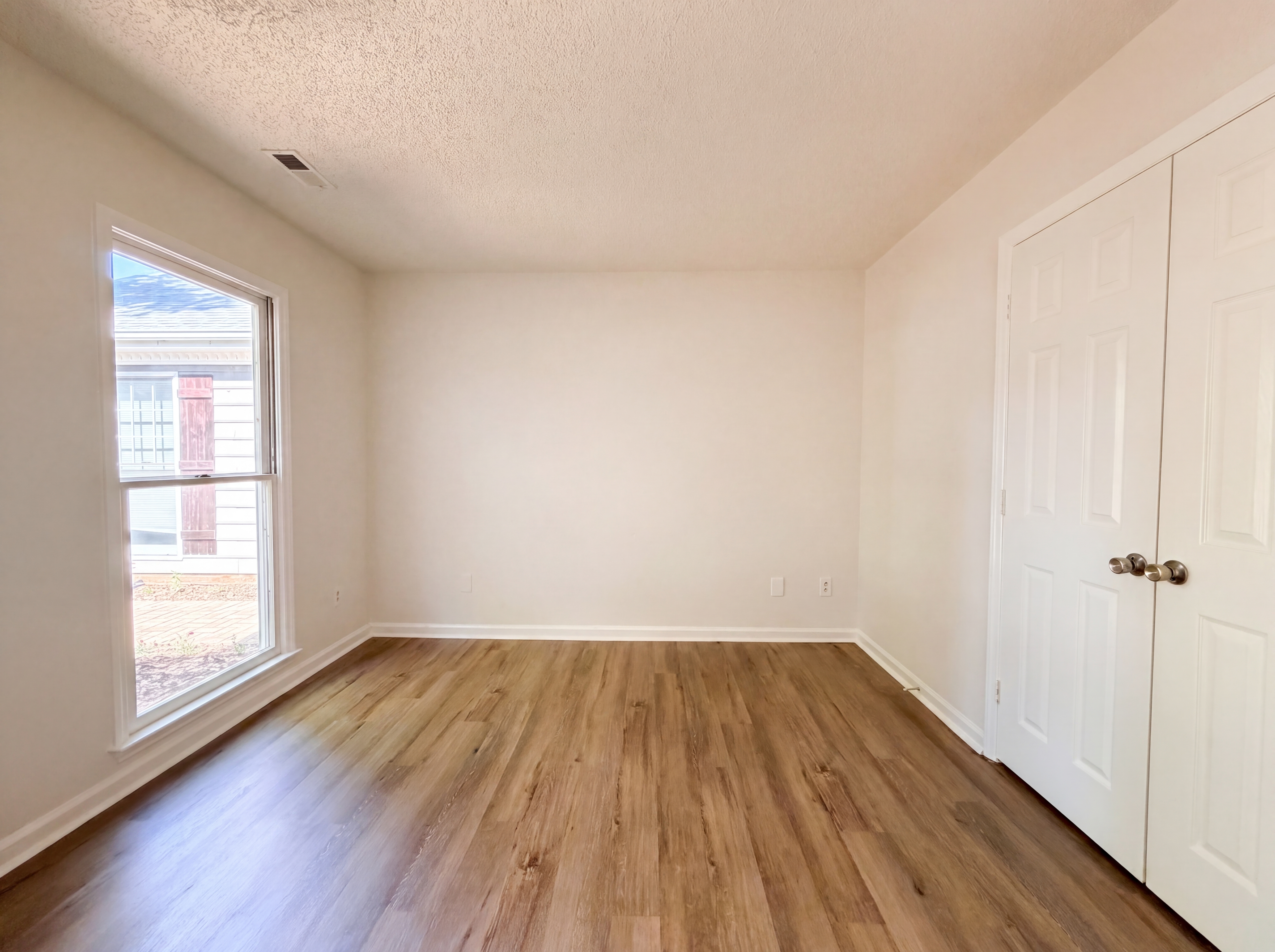 Photo 7 of 19 of 13622 Tynecastle Ln, Matthews, NC