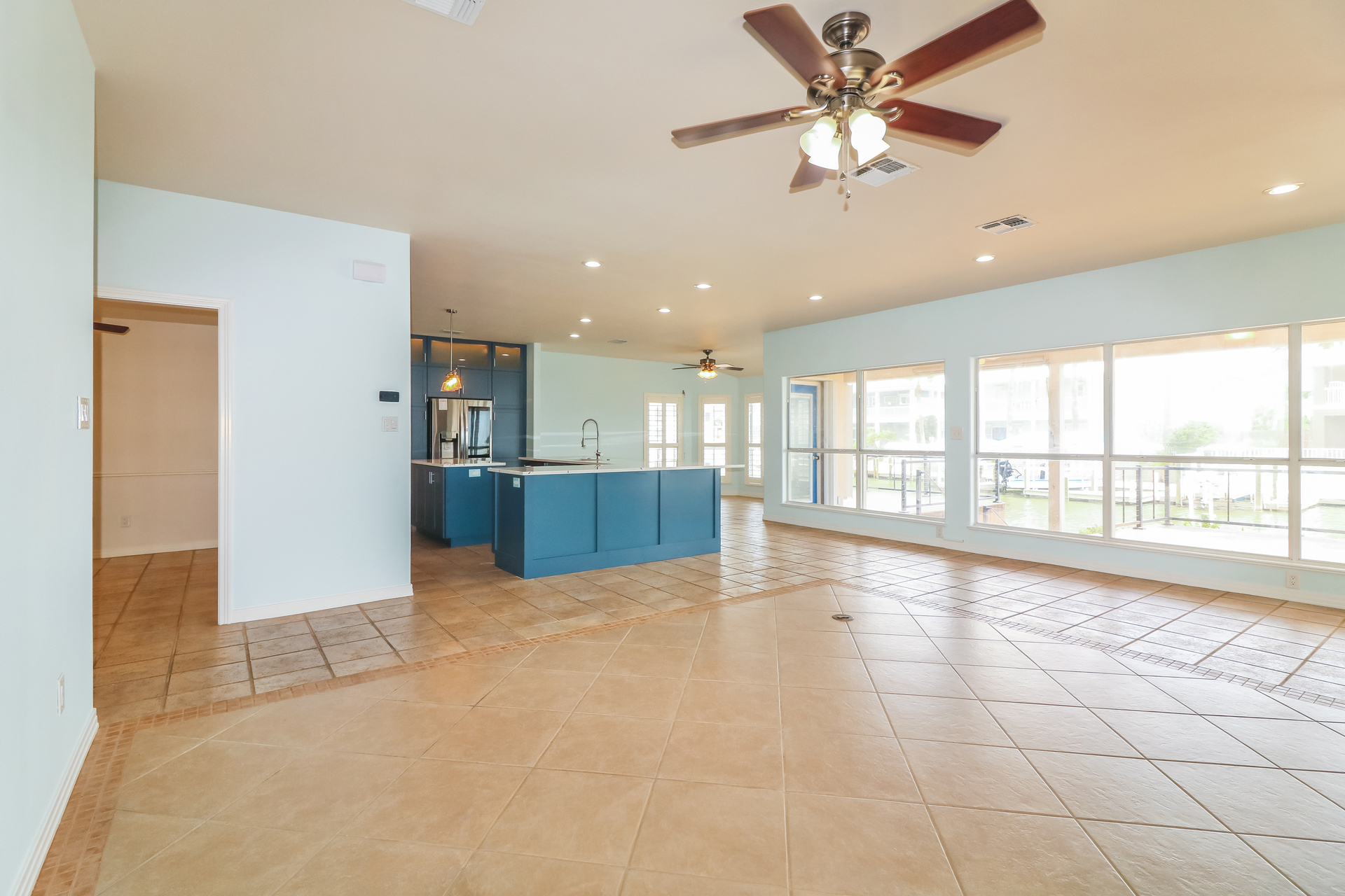 Photo 7 of 21 of 133 Sea Breeze Dr, Aransas Pass, TX