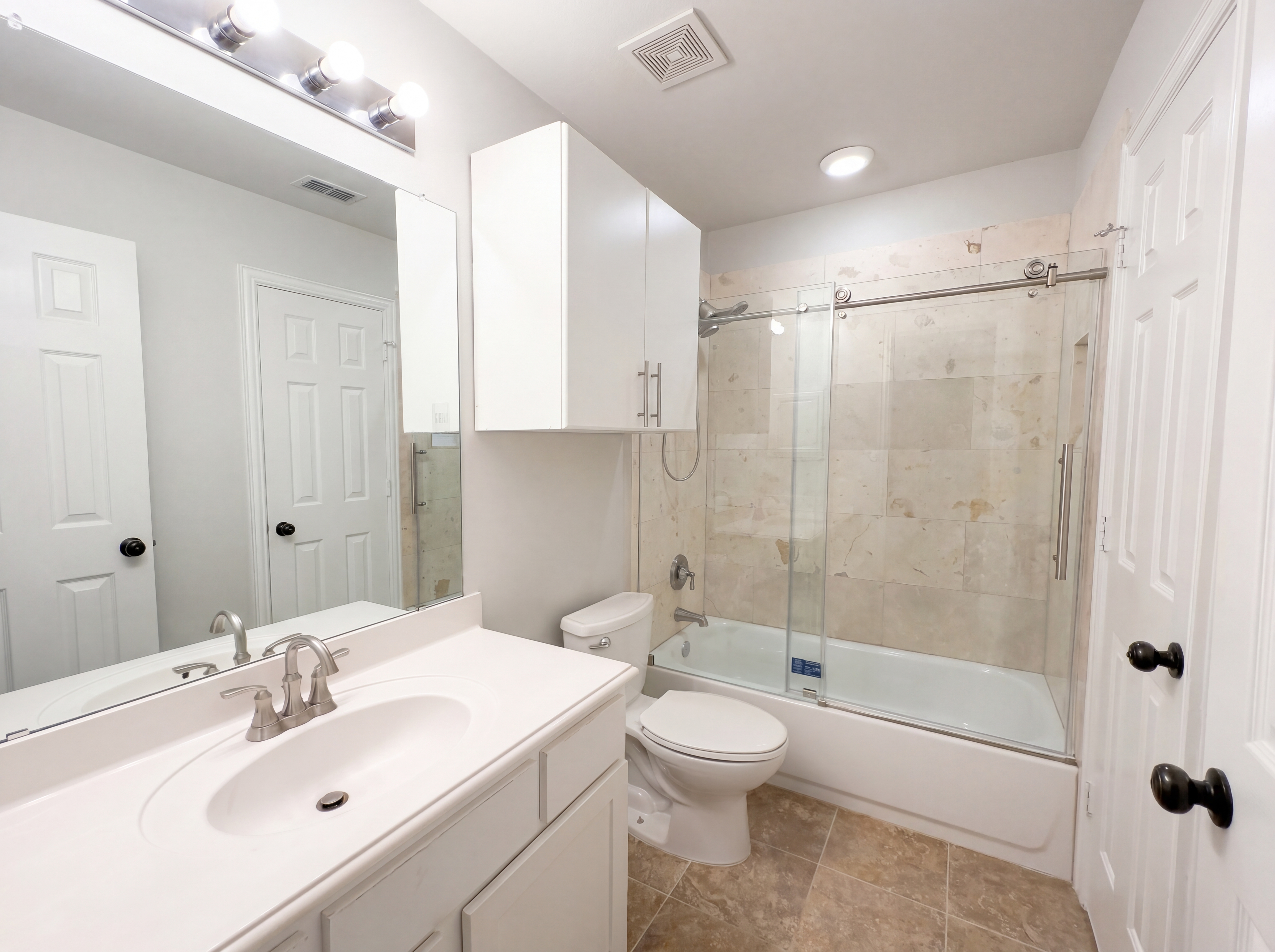 Photo 11 of 24 of 4536 Risinghill Dr, Plano, TX