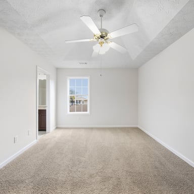 Property photo 3 of 330 Dreamland Ct