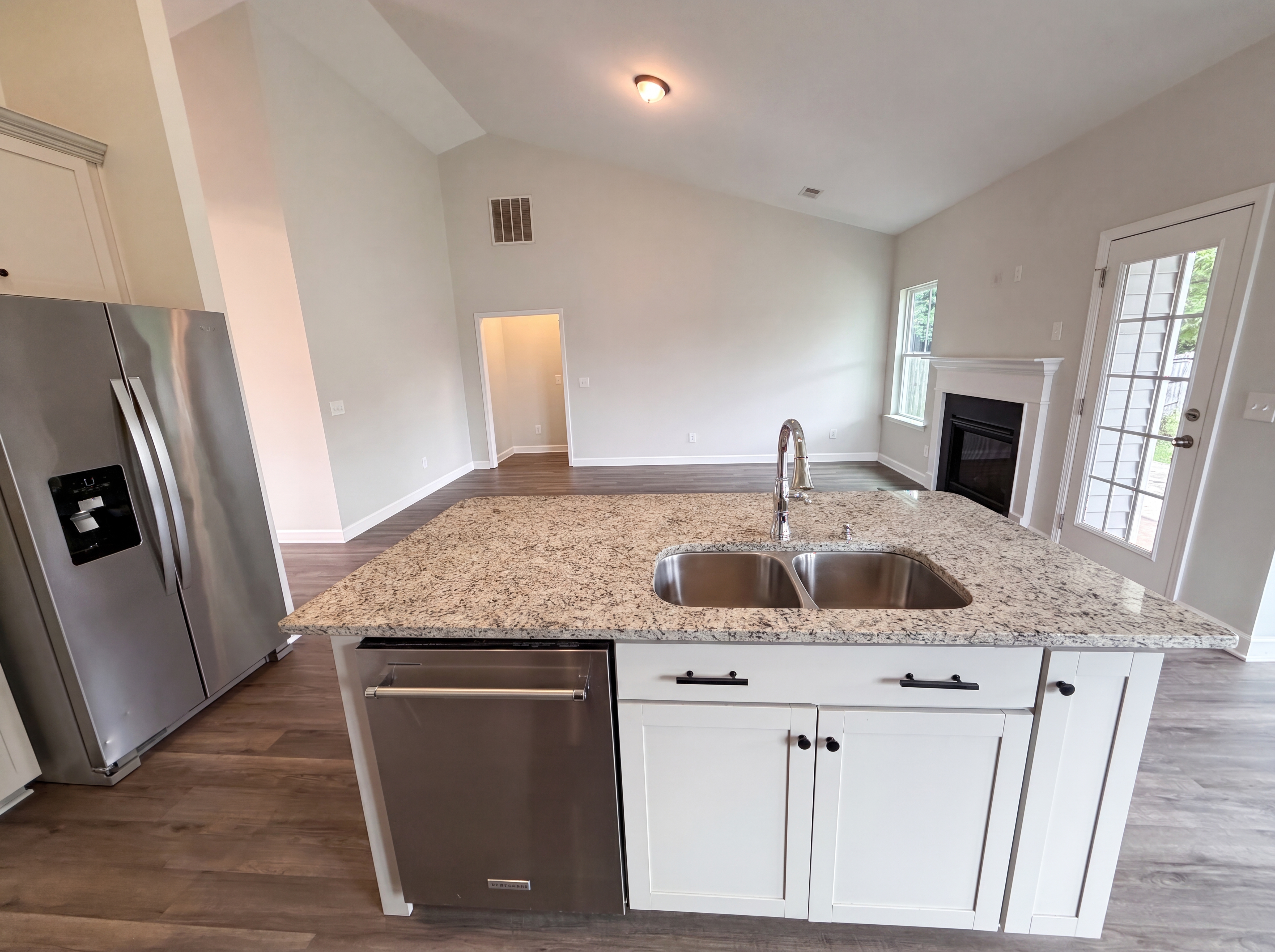 Photo 8 of 24 of 345 Hollow Cove Rd, Chapin, SC