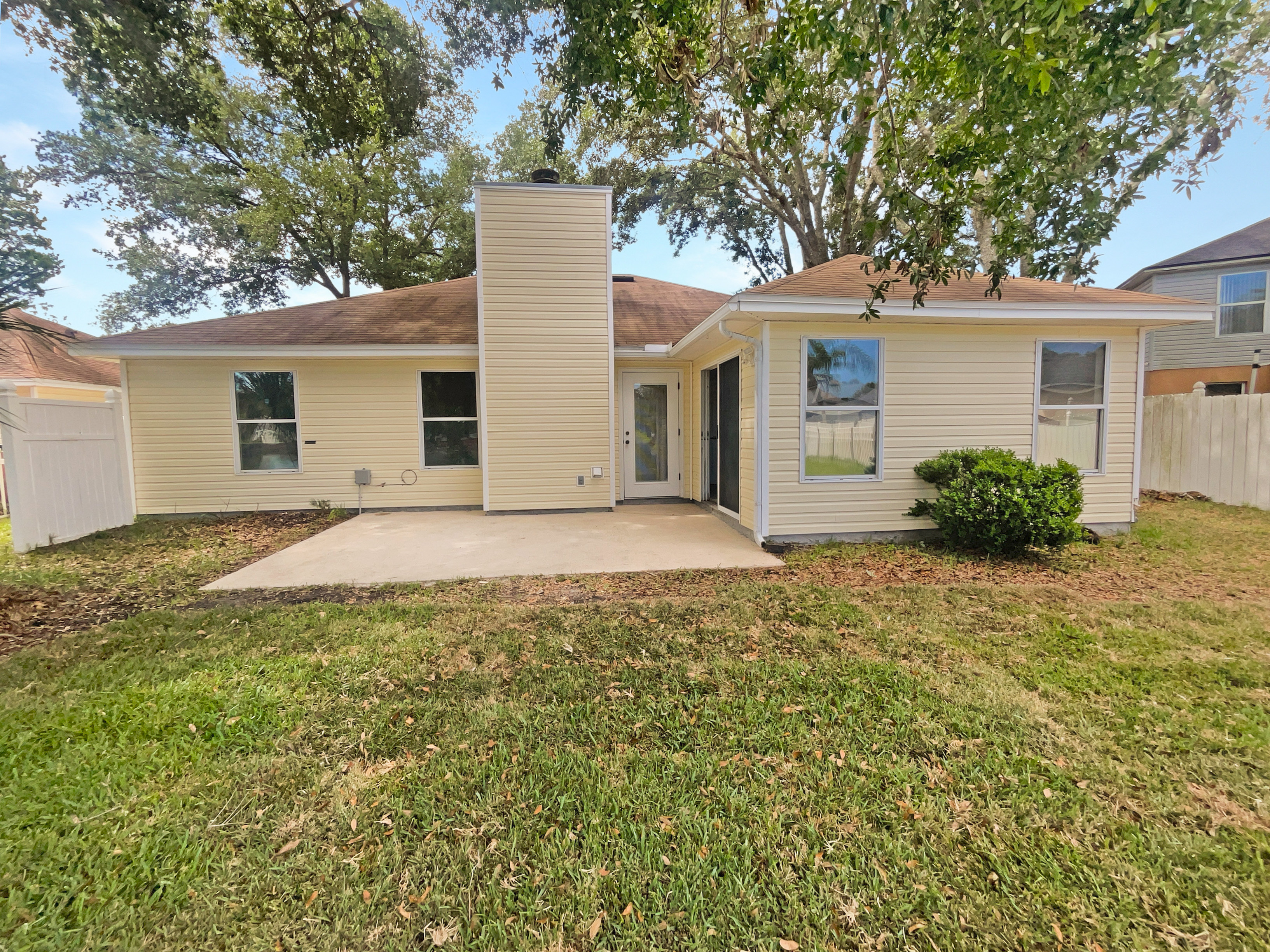 Photo 8 of 20 of 12011 Cobblestone Forest Cir S, Jacksonville, FL