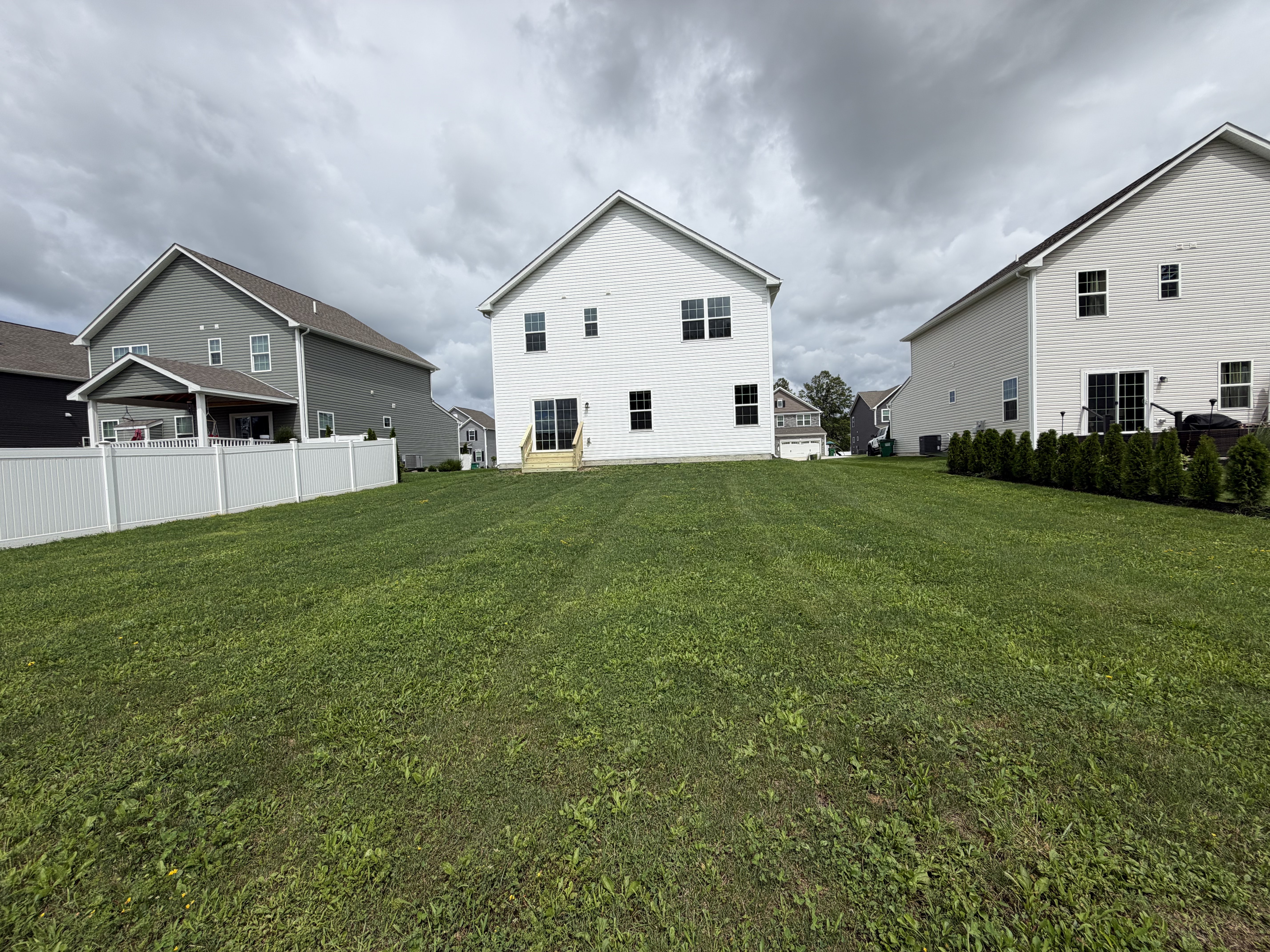 Photo 18 of 22 of 1594 Slick Rock Dr, Painesville, OH