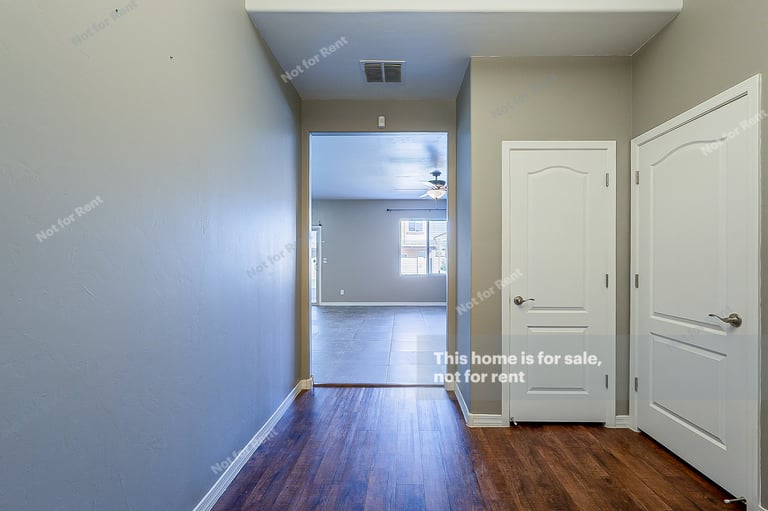 Photo 11 of 34 - 6691 S Drift Boat Dr, Tucson, AZ 85757