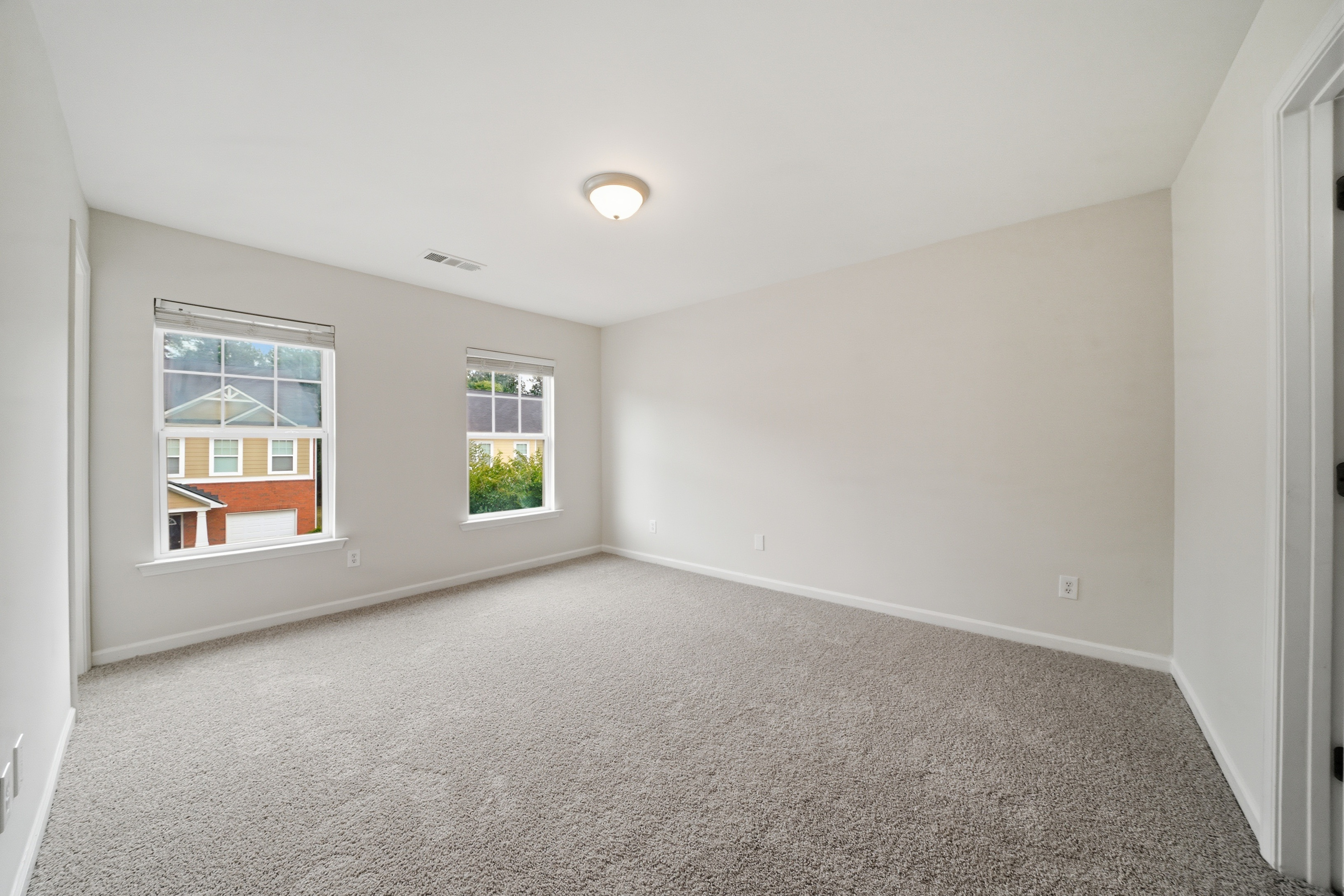 Photo 4 of 39 of 784 Arbor Gate Ln, Lawrenceville, GA