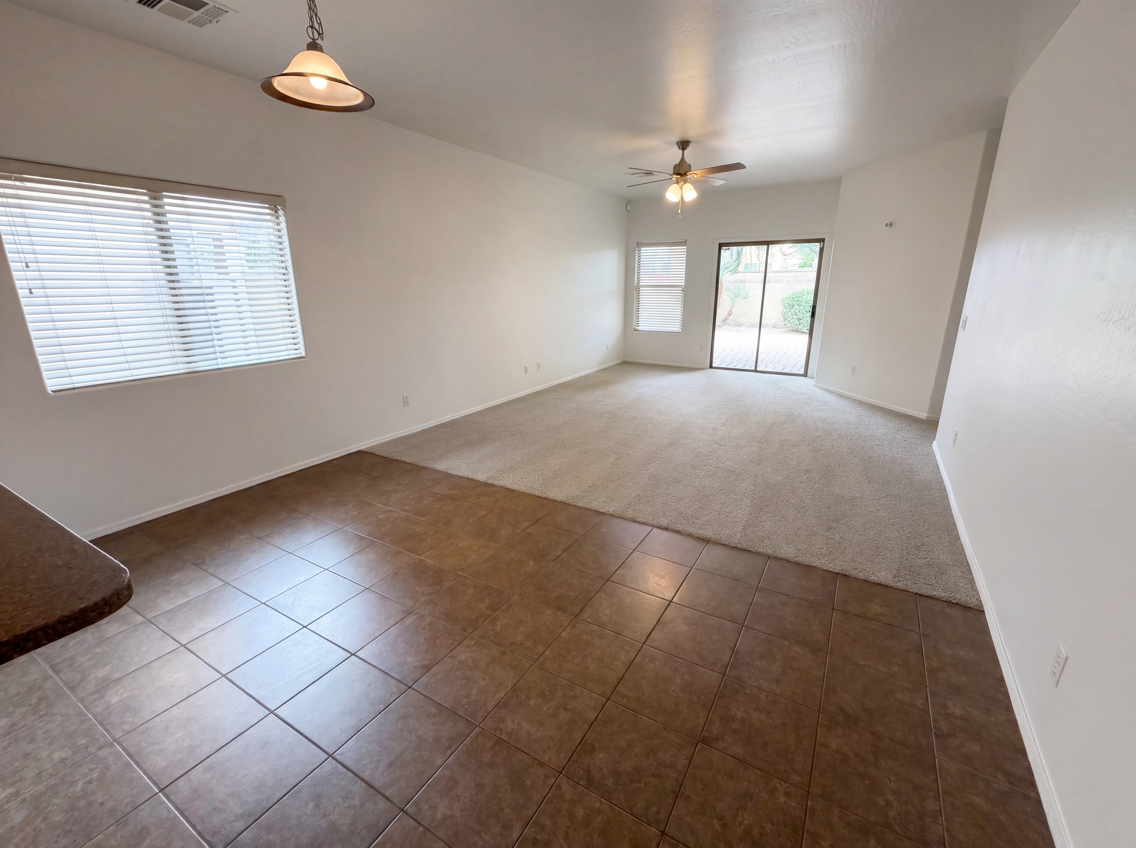 Photo 8 of 29 of 16148 N 168th Ln, Surprise, AZ