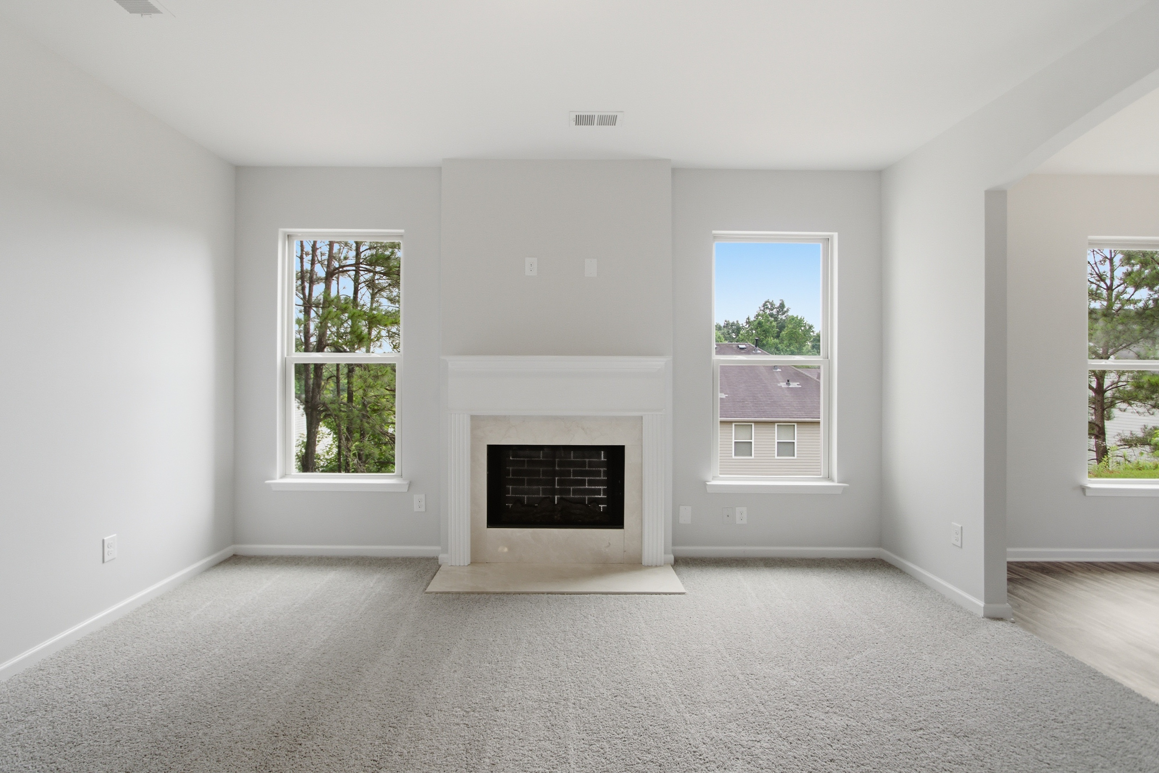 Photo 7 of 31 of 7130 Creeksong Dr, Douglasville, GA