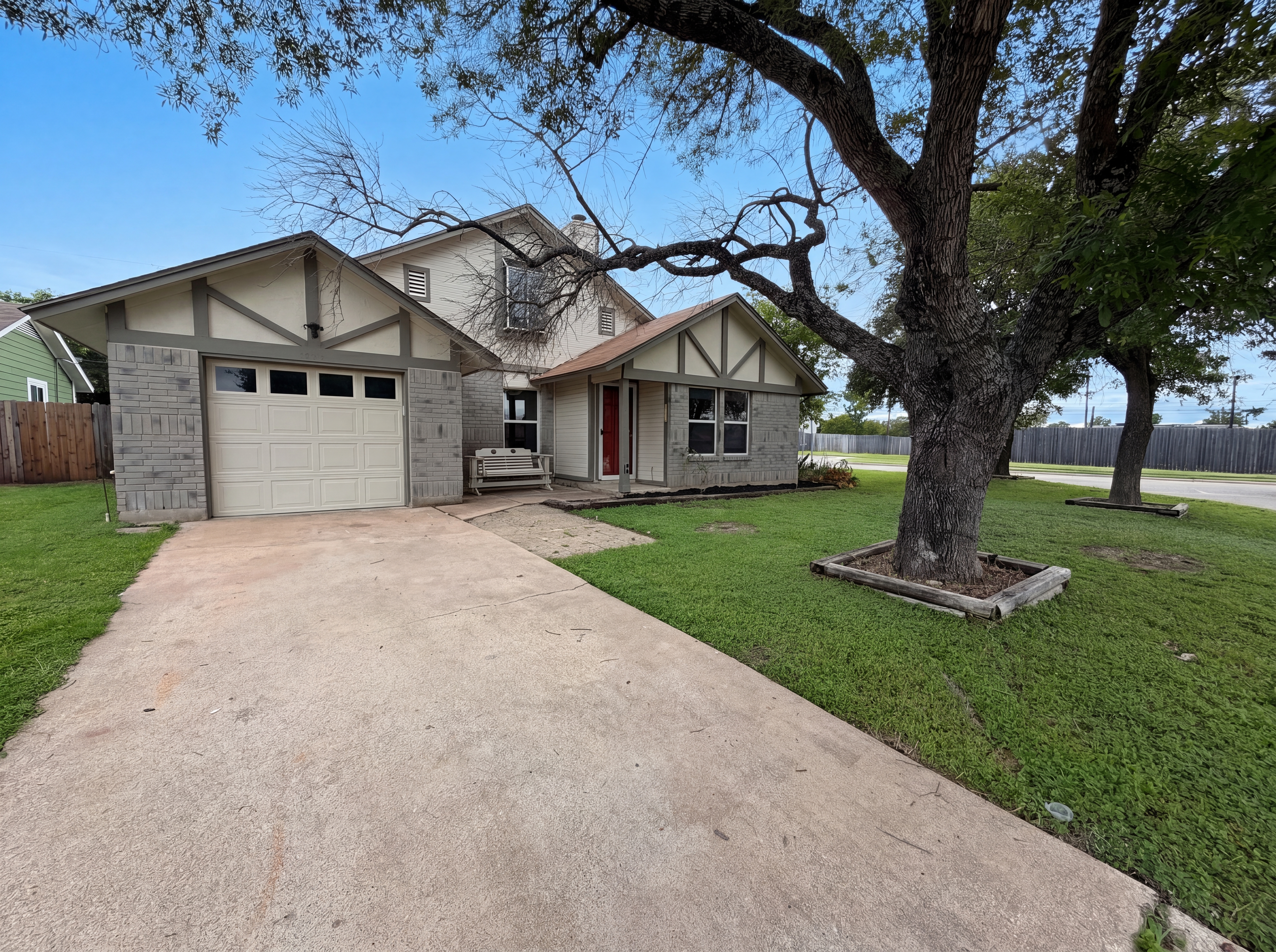 Photo 15 of 18 of 1301 Pitcairn Dr, Pflugerville, TX