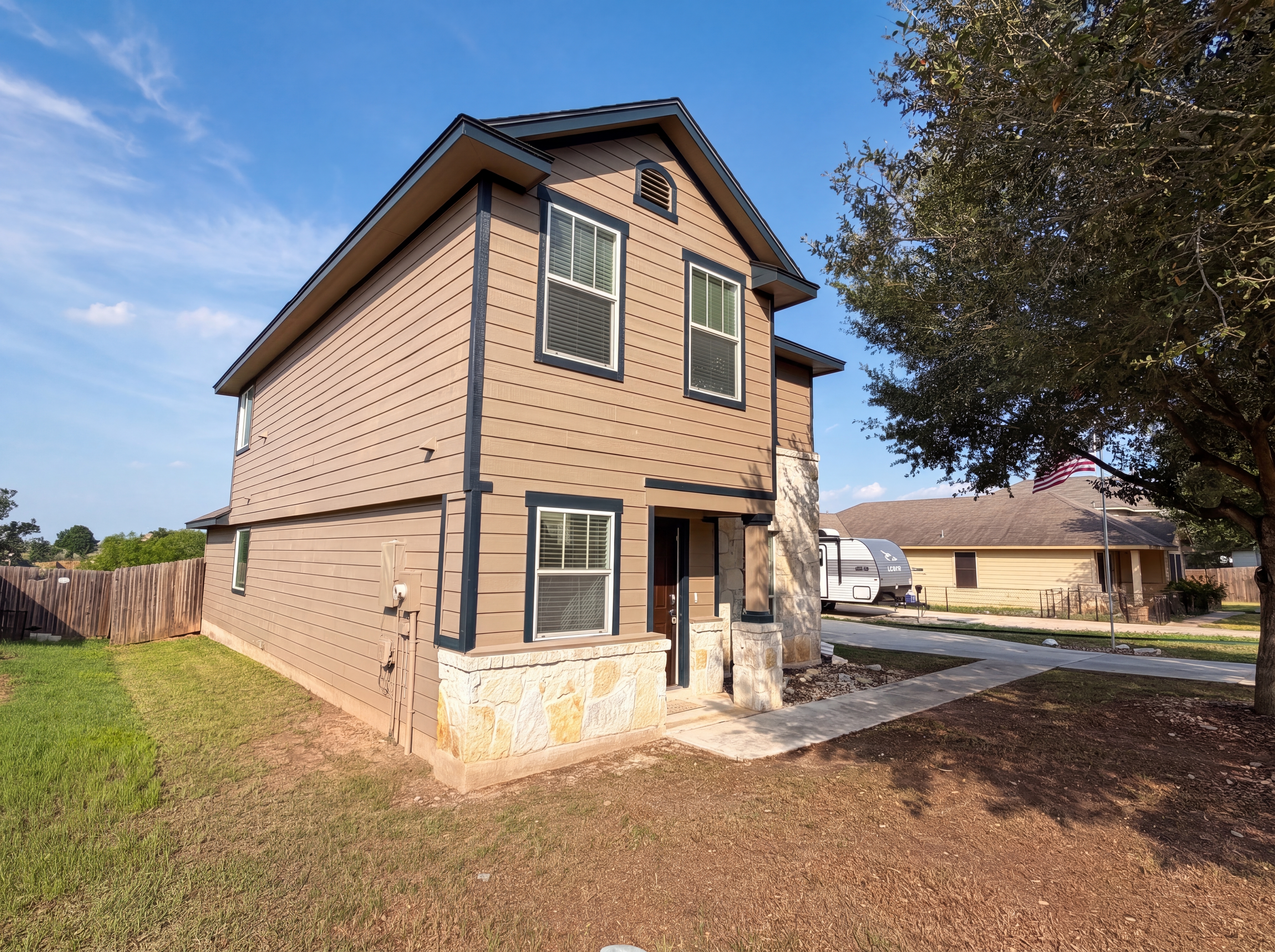 Photo 14 of 17 of 1108 Wind Haven Dr, New Braunfels, TX