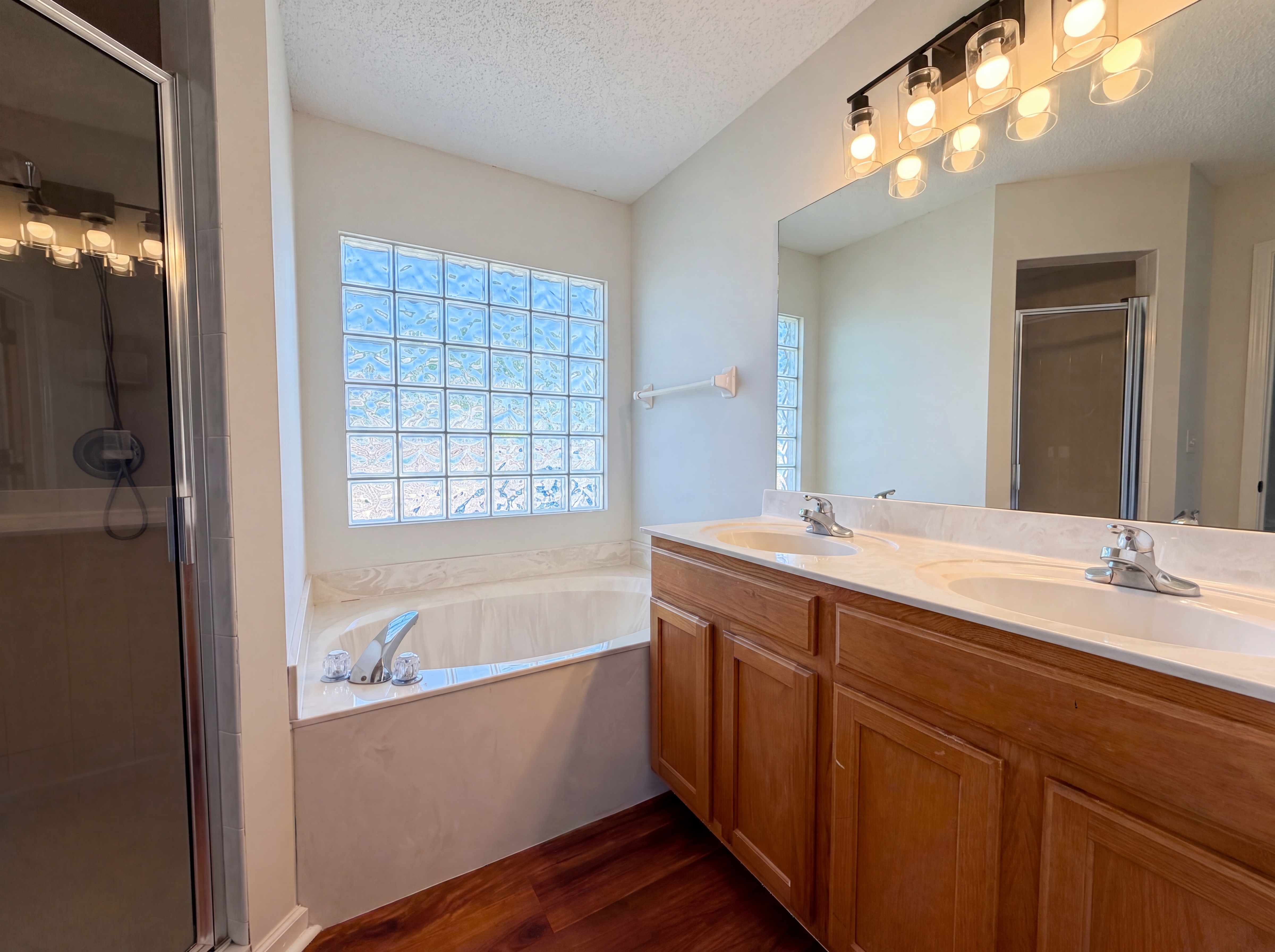Photo 14 of 21 of 11424 Rolling River Blvd, Jacksonville, FL