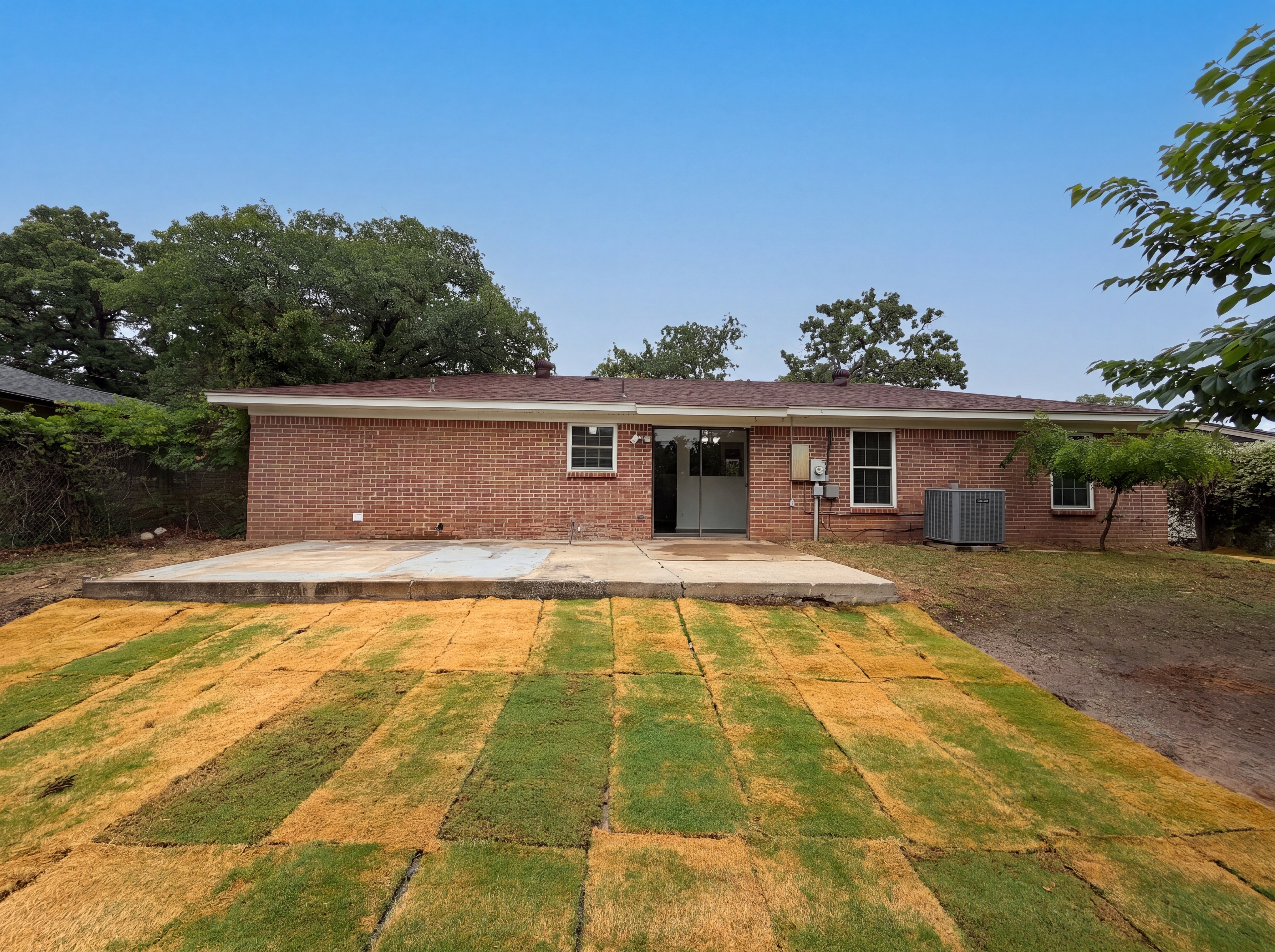 Photo 5 of 19 of 512 Lake Crest Pkwy, Azle, TX