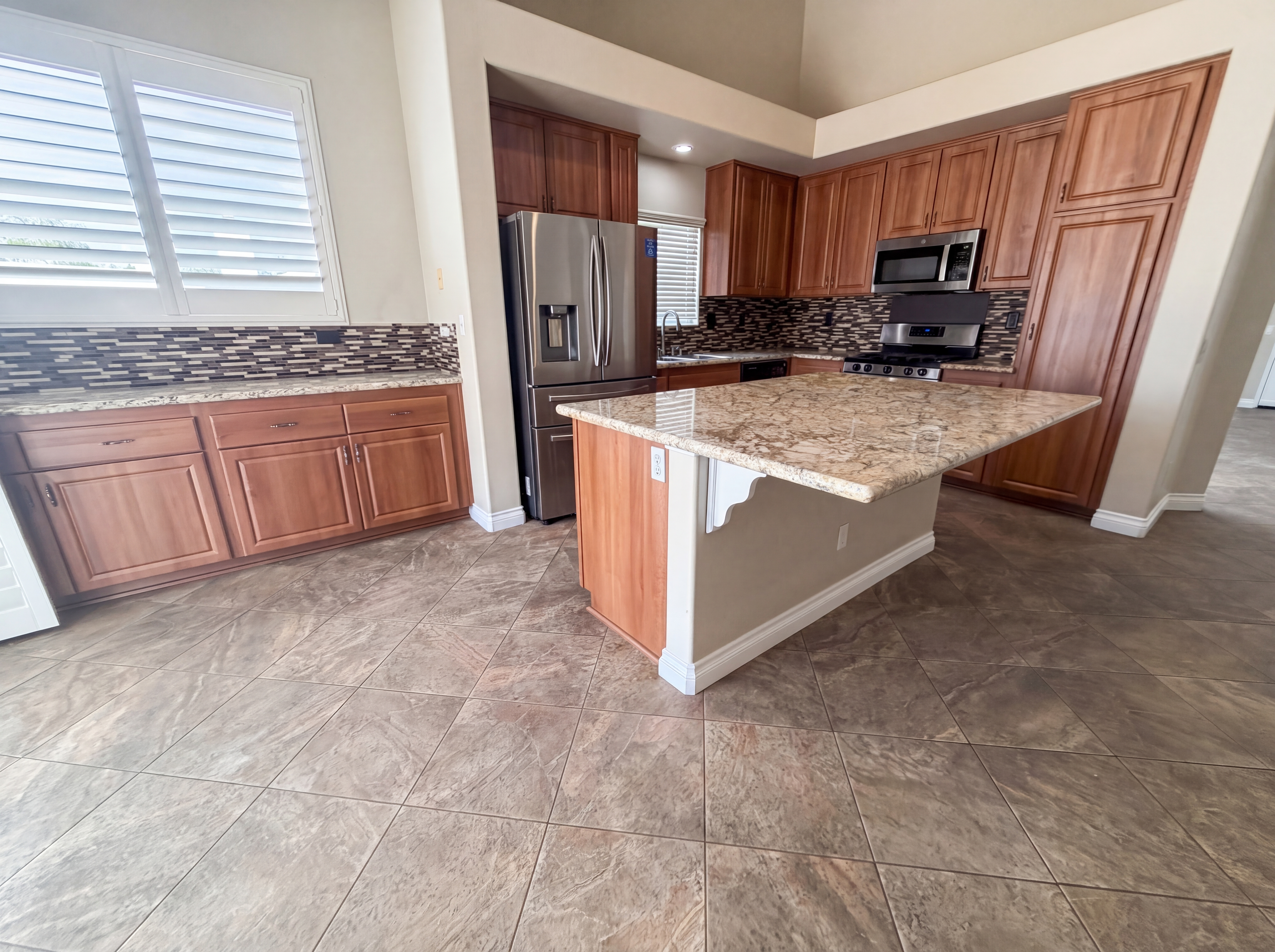 Photo 2 of 34 of 3630 Vanderbilt Dr, Corona, CA