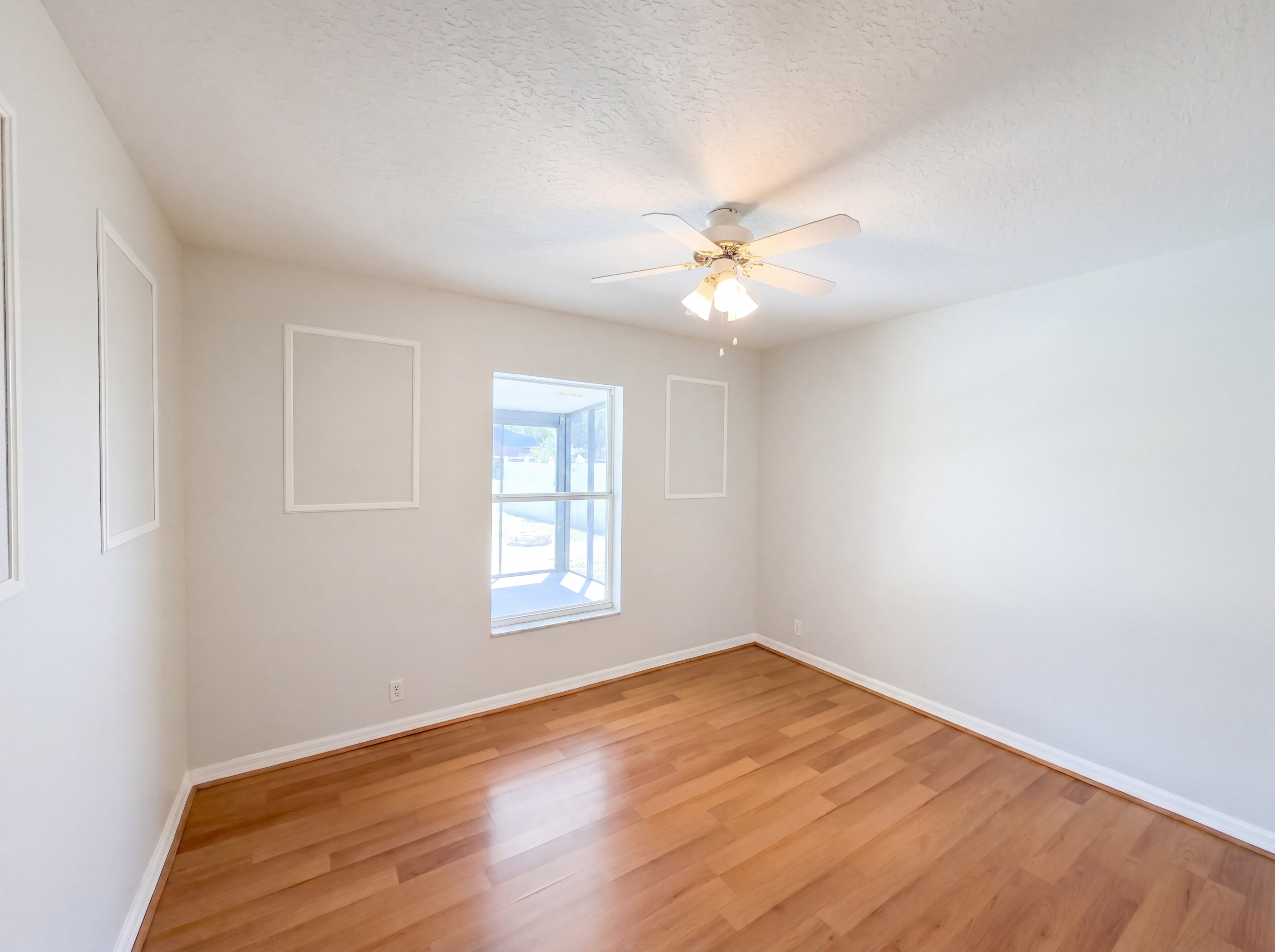 Photo 14 of 22 of 6457 Myrtlewood Dr, Lakeland, FL