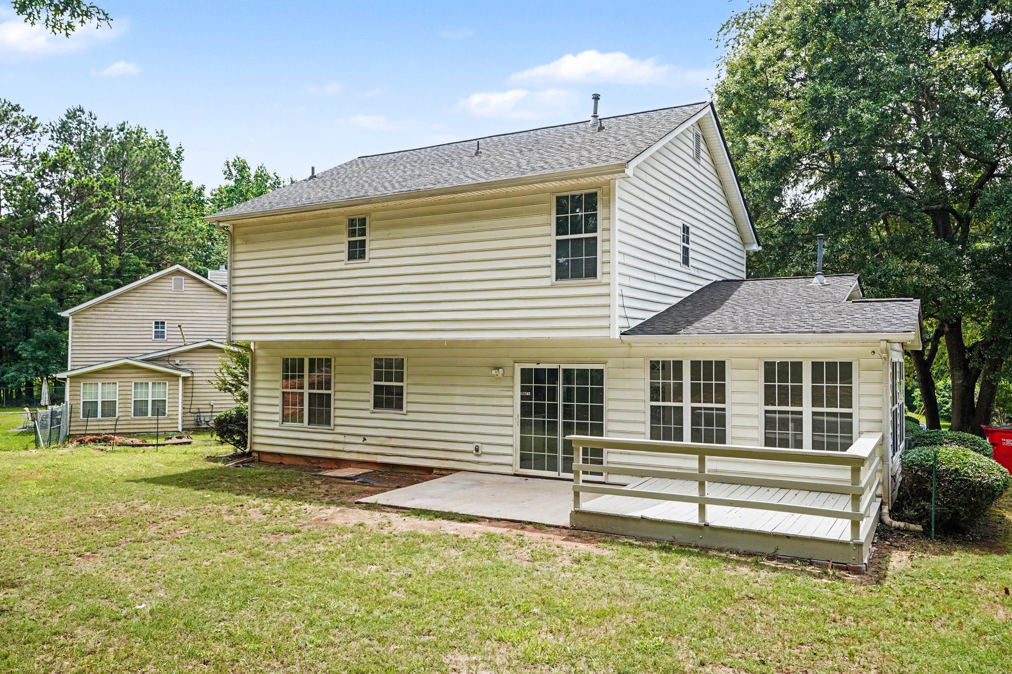 Photo 17 of 20 of 10502 Irongate Ln, Jonesboro, GA