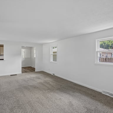 Property photo 3 of 1332 Cloverfield Ave