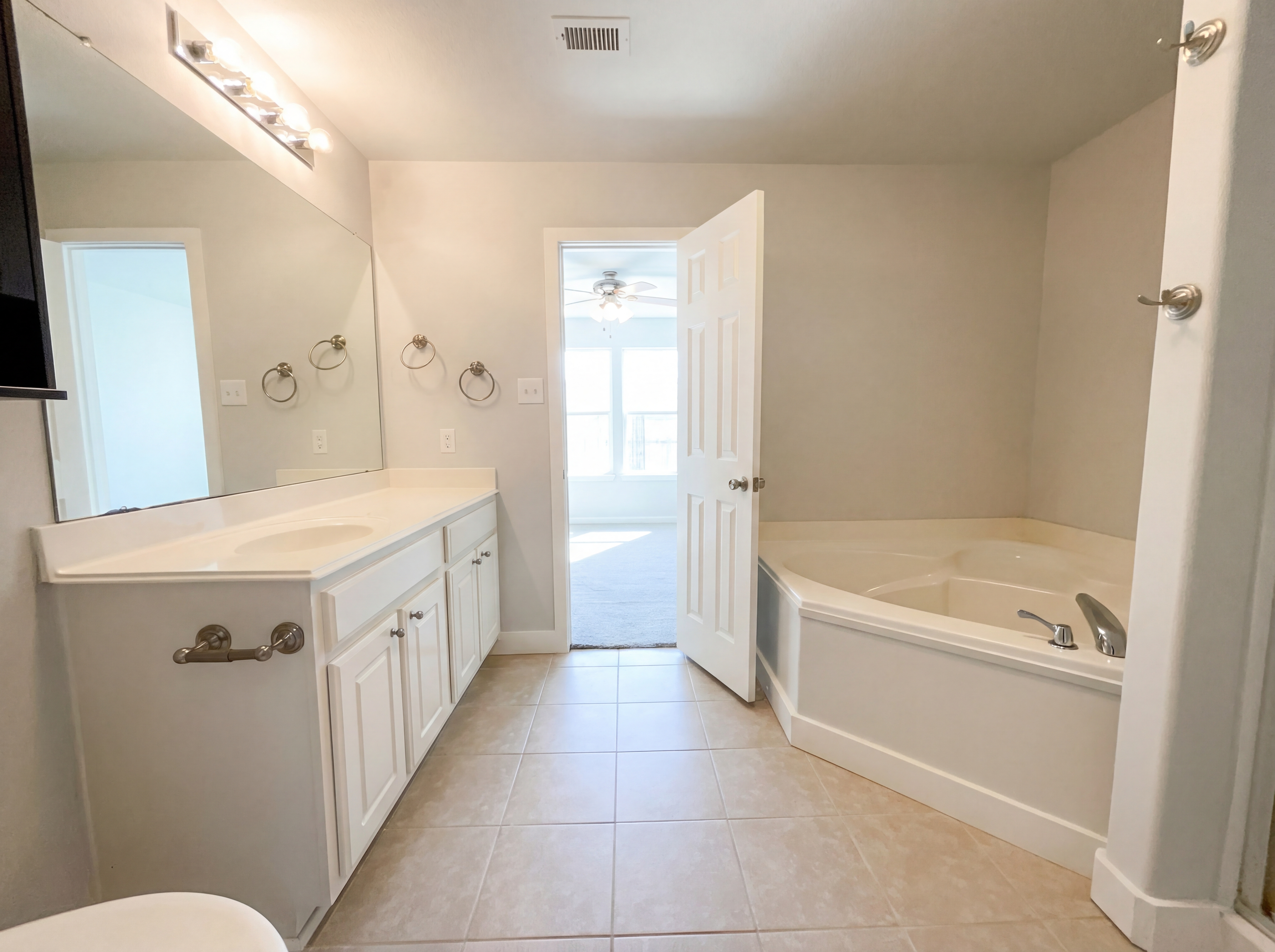Photo 11 of 16 of 7015 Rosebud Hollow Ln, Richmond, TX
