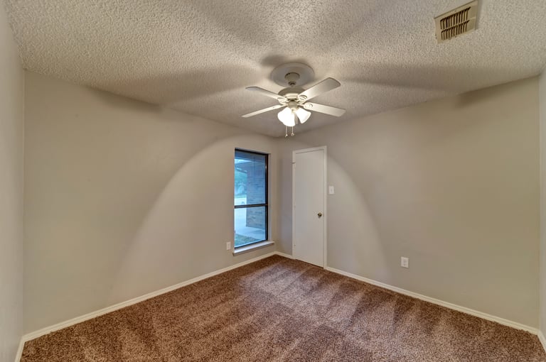 Photo 17 of 23 - 4234 Rush Springs Dr, Arlington, TX 76016
