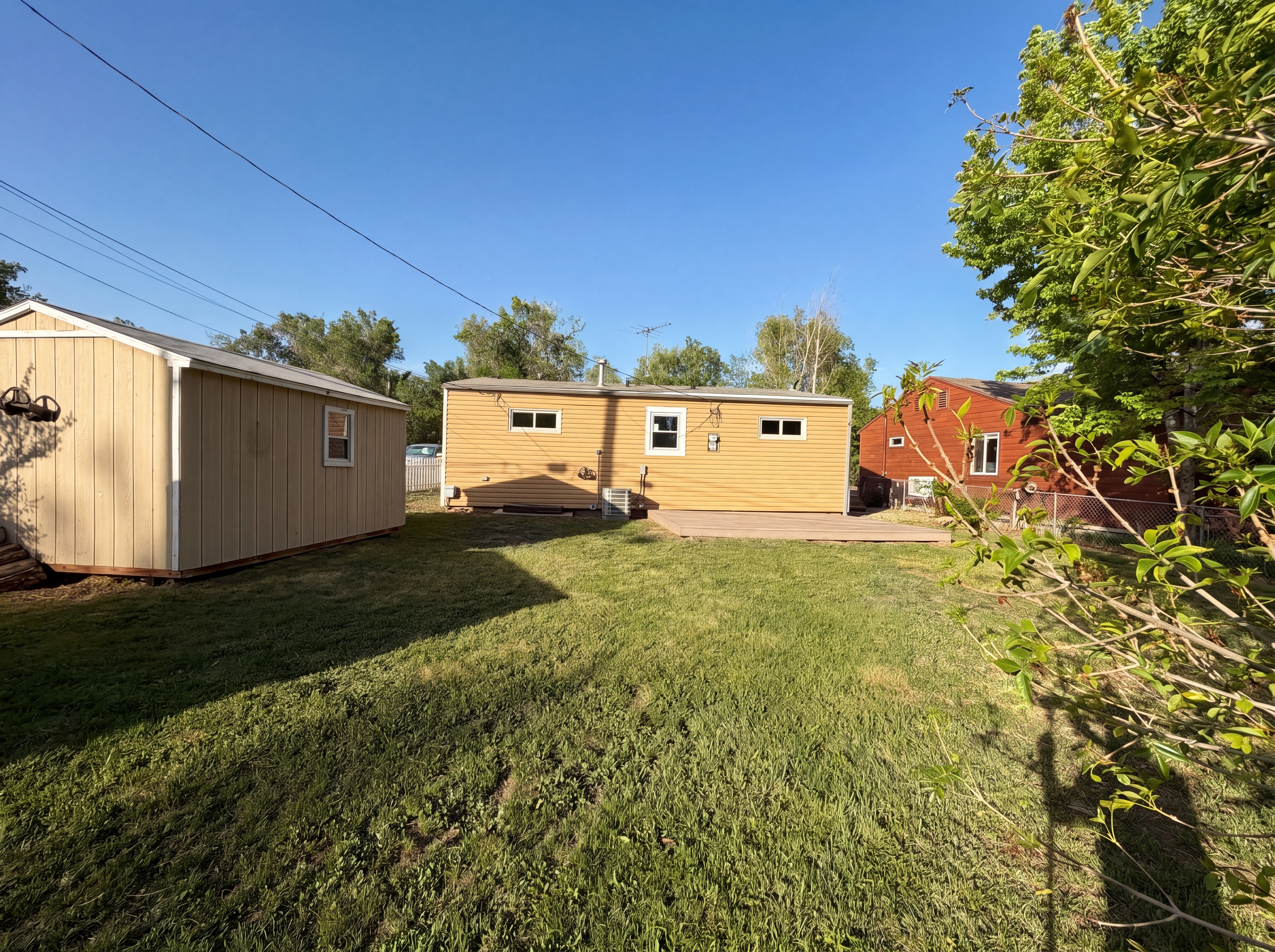 Photo 5 of 16 of 433 Sunnyside Ln, Longmont, CO