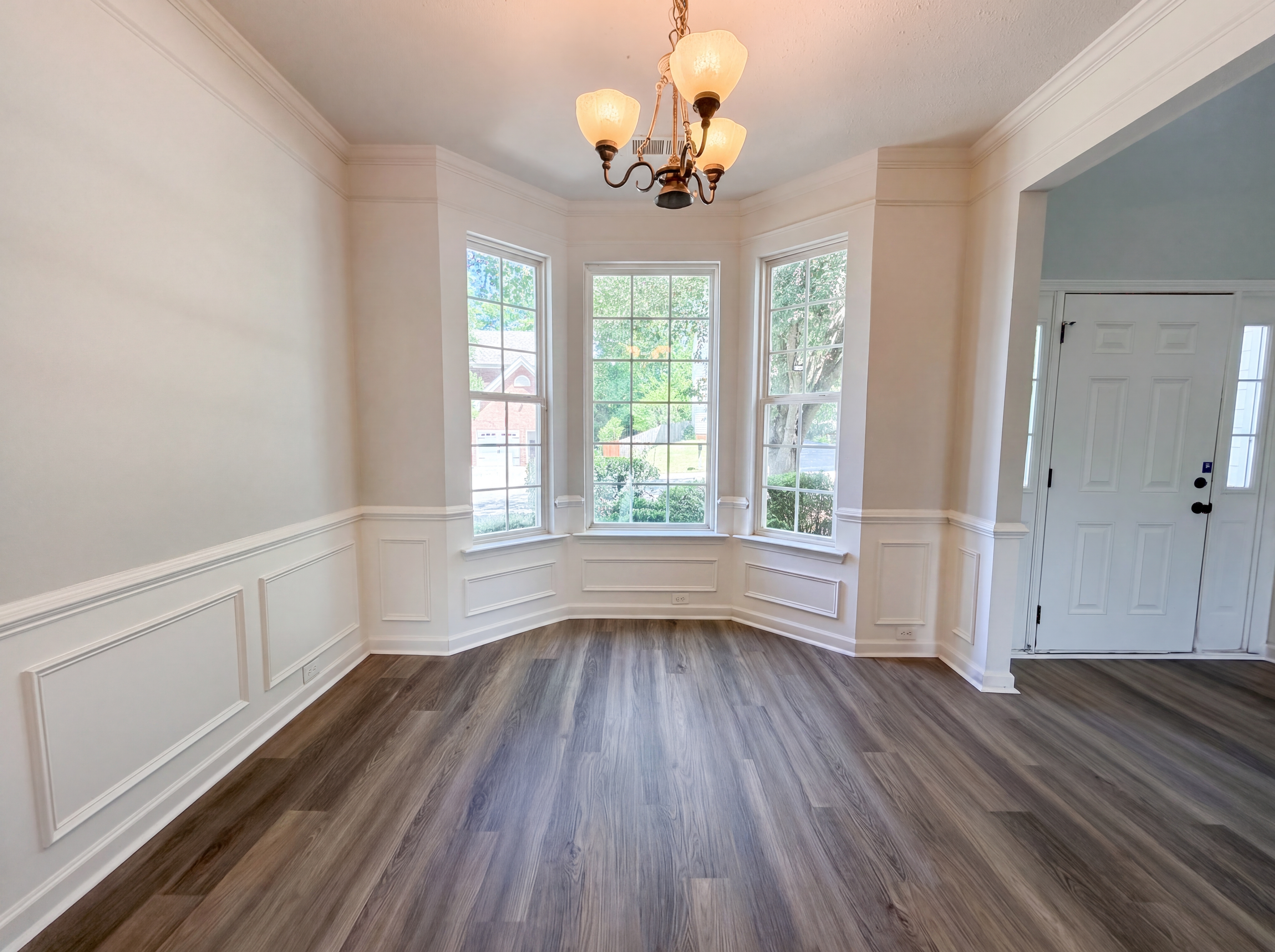 Photo 10 of 26 of 9 Bluff Ridge Ct, Greenville, SC