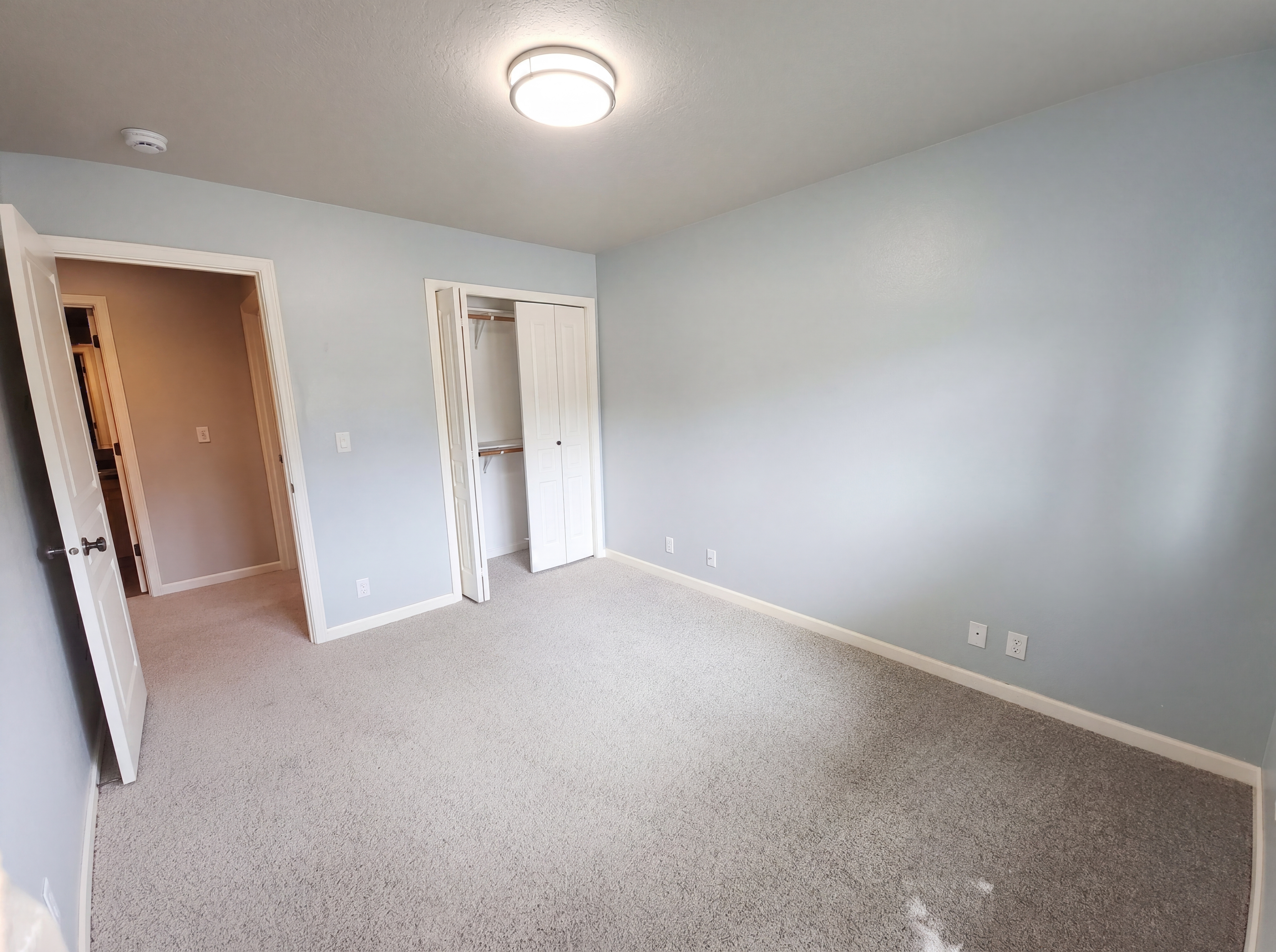 Photo 9 of 22 of 1310 Willow St, Junction City, OR