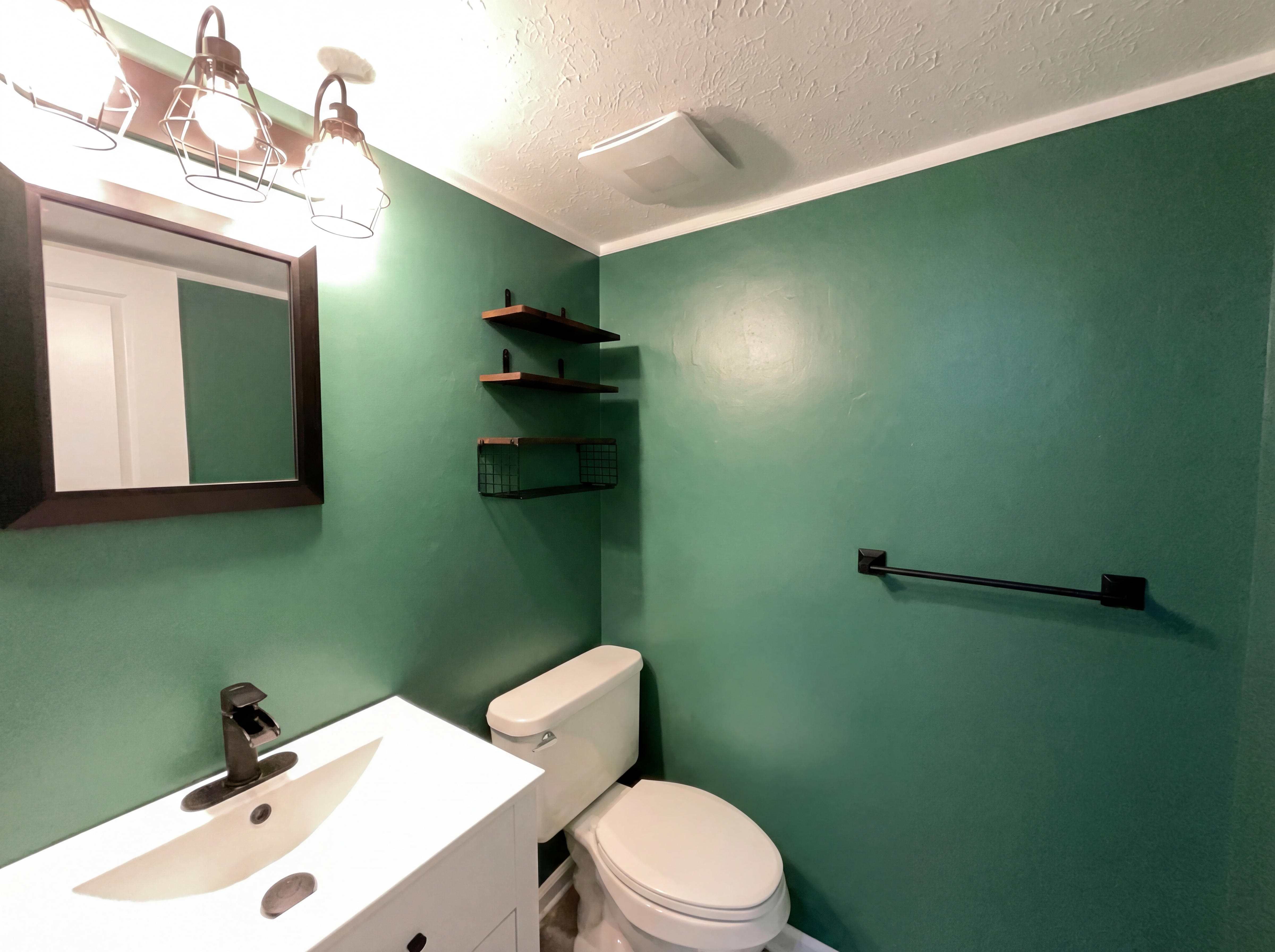 Photo 9 of 22 of 32847 Redwood Blvd, Avon Lake, OH