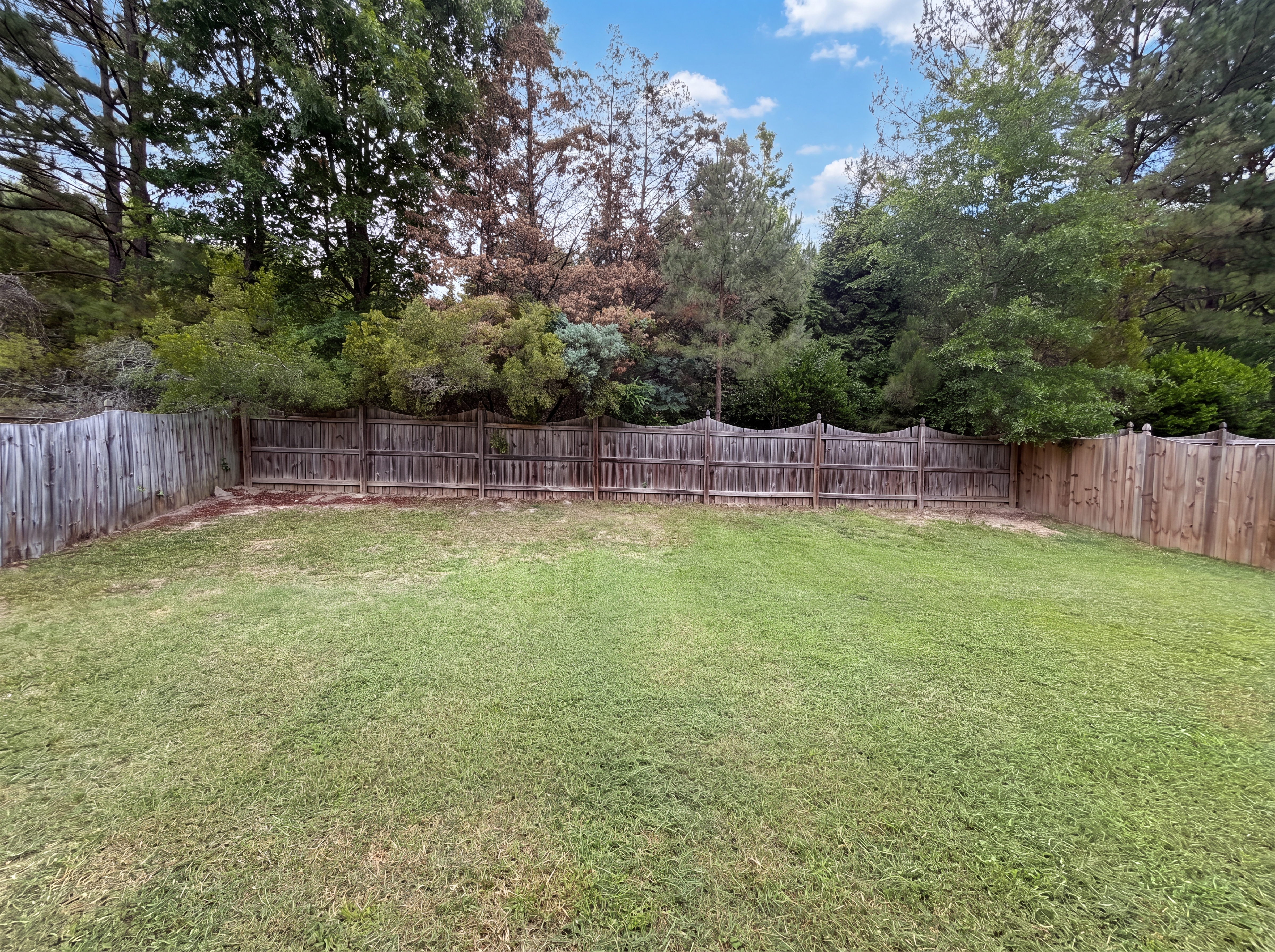 Photo 17 of 19 of 1812 Devonridge Dr, Fuquay Varina, NC