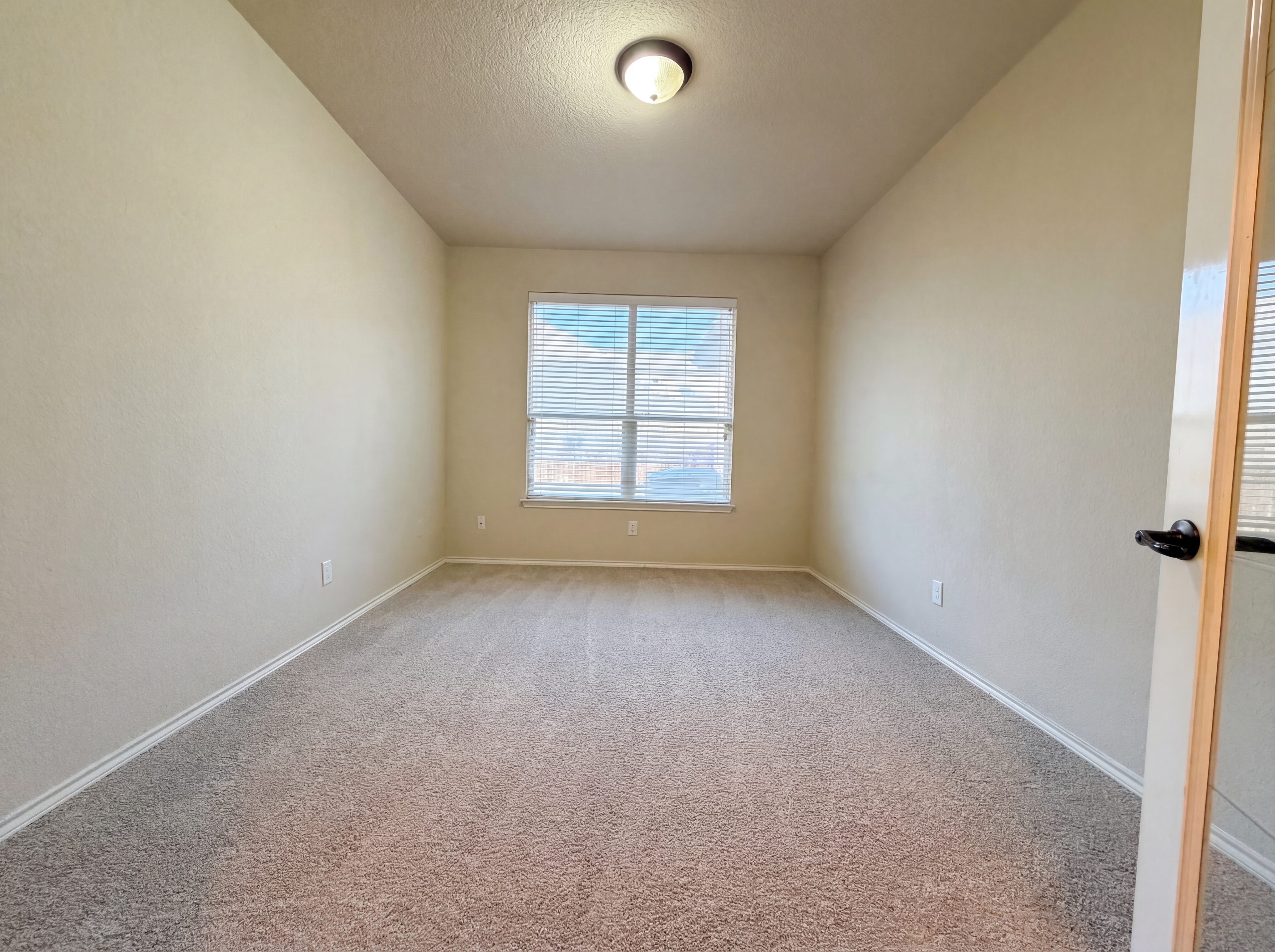 Photo 11 of 22 of 6941 Laura Hts, Schertz, TX