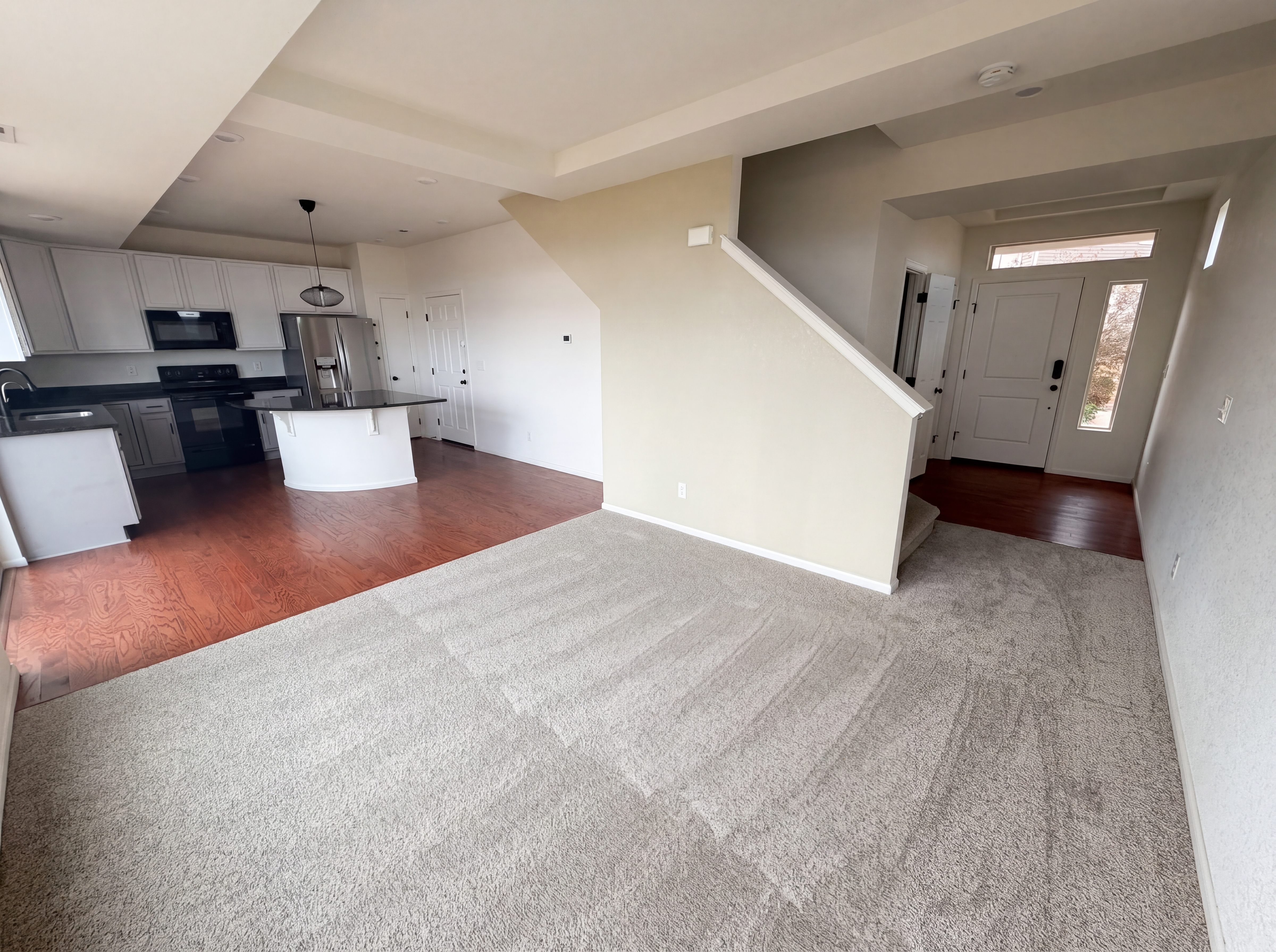 Photo 7 of 34 of 10186 Zeno St, Commerce City, CO