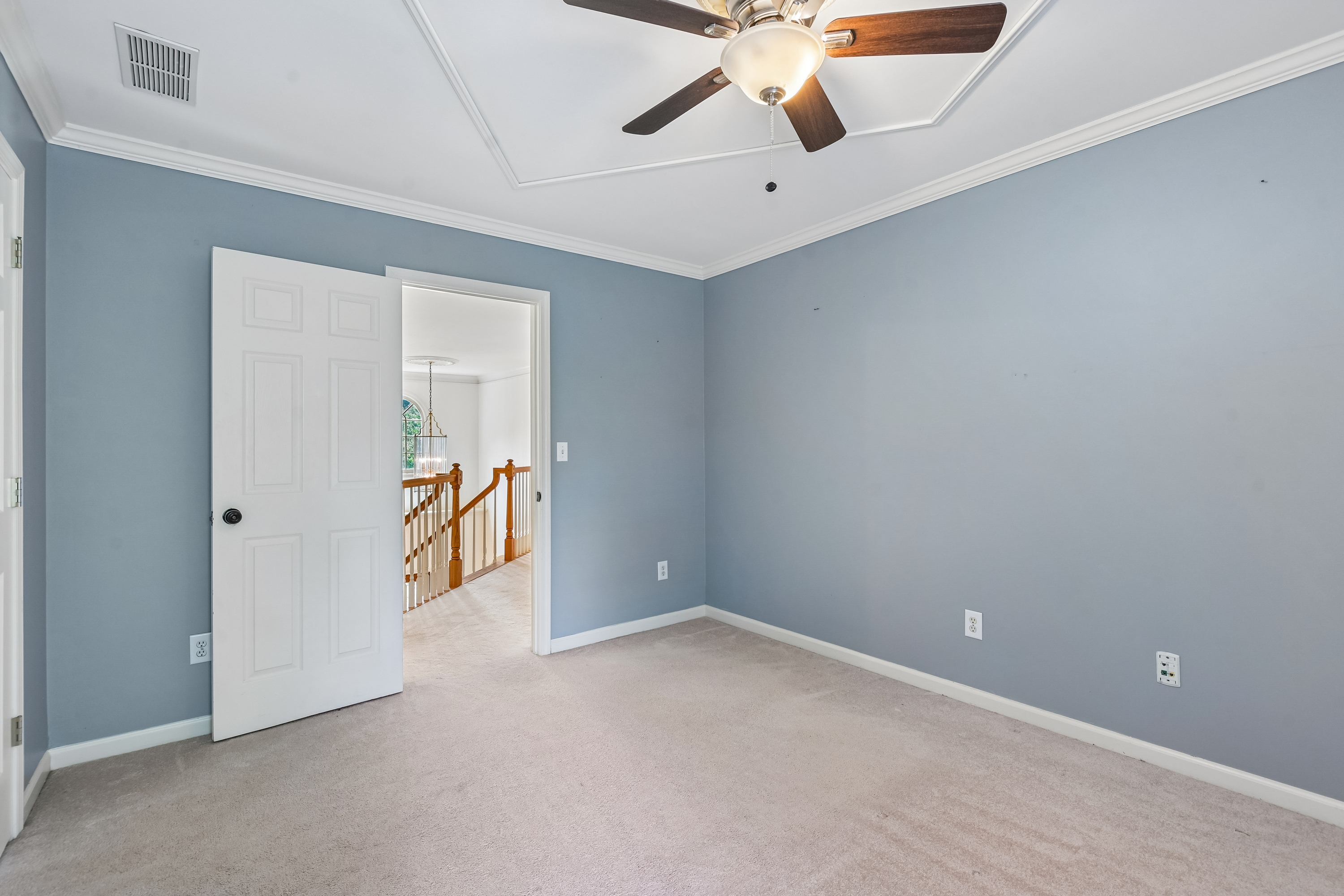 Photo 29 of 63 of 905 Yosemite Dr, Suwanee, GA