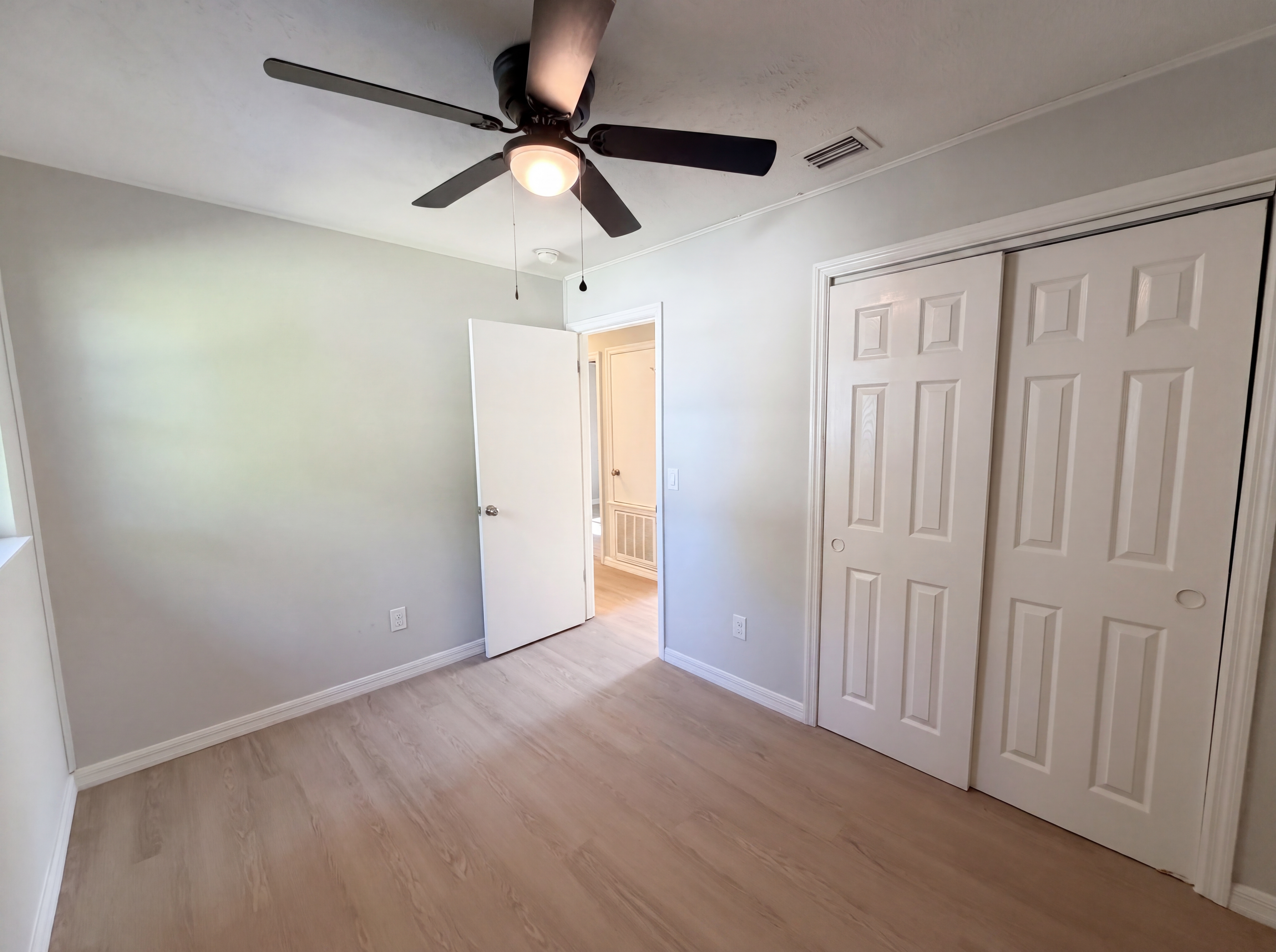 Photo 15 of 18 of 4406 Lenox Blvd, Orlando, FL