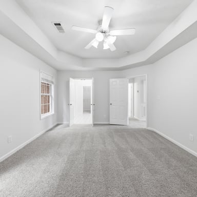 Property photo 3 of 208 Foxdale Ct