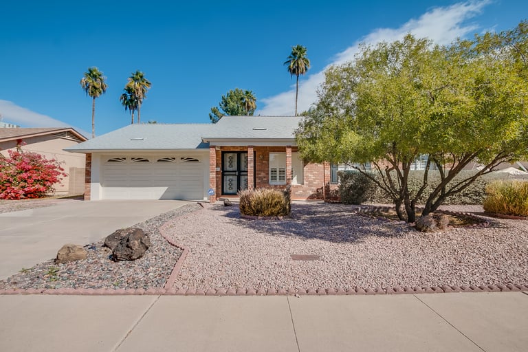 Photo 1 of 30 - 2922 E Sierra St, Phoenix, AZ 85028