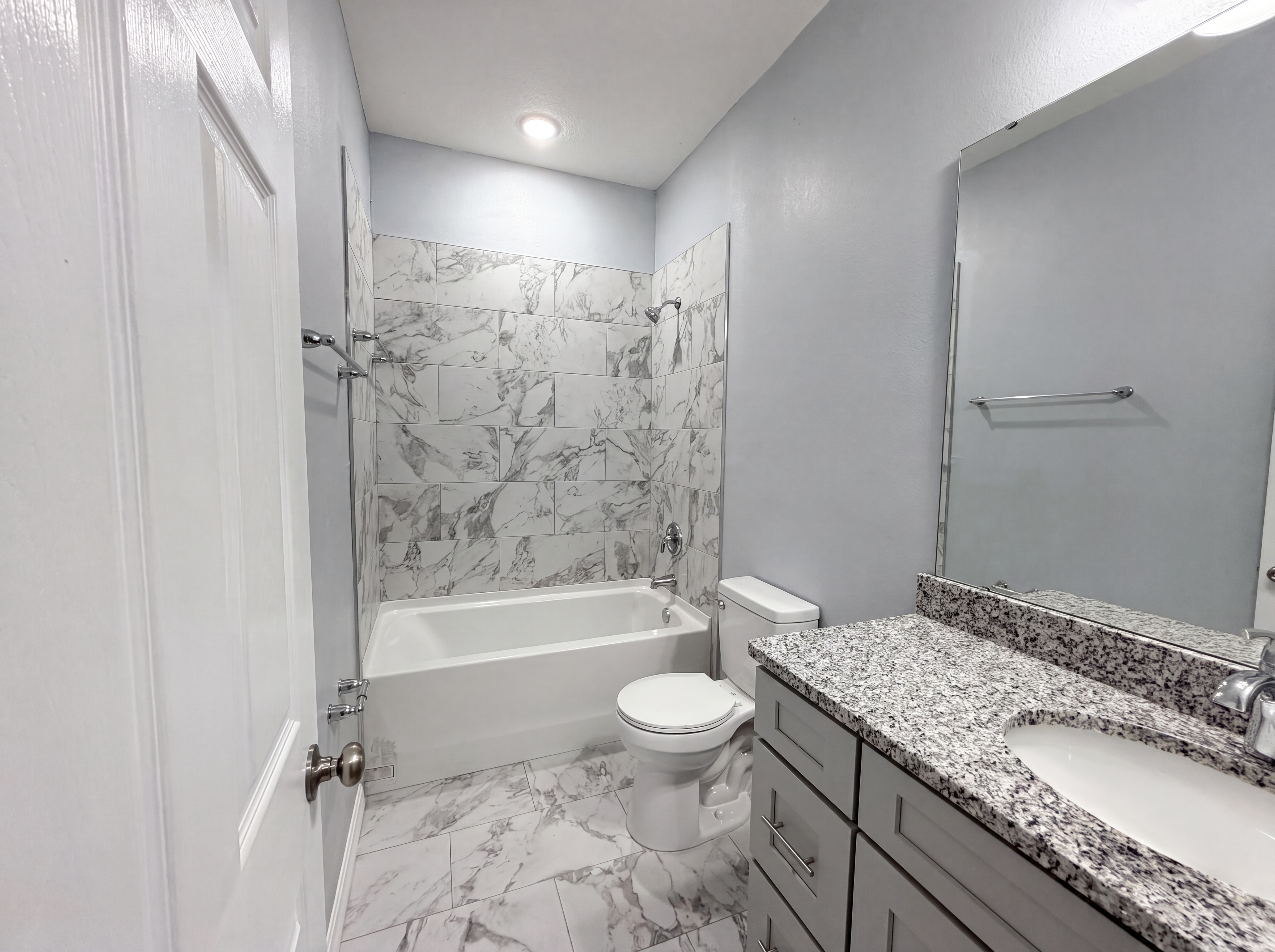Photo 16 of 27 of 1013 W 11th St, Sanford, FL