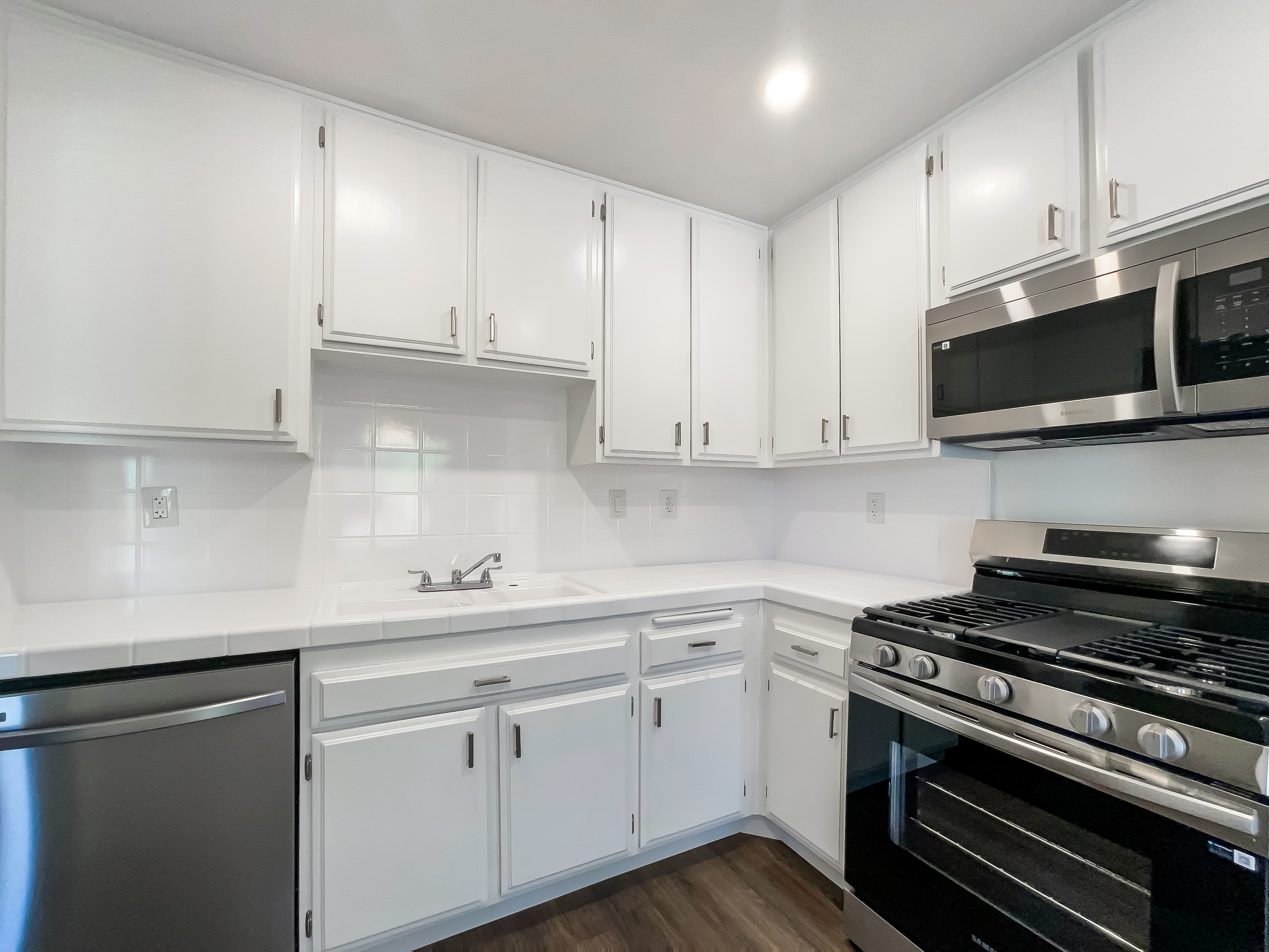 Photo 10 of 23 of 25922 Palomita Dr, Santa Clarita, CA