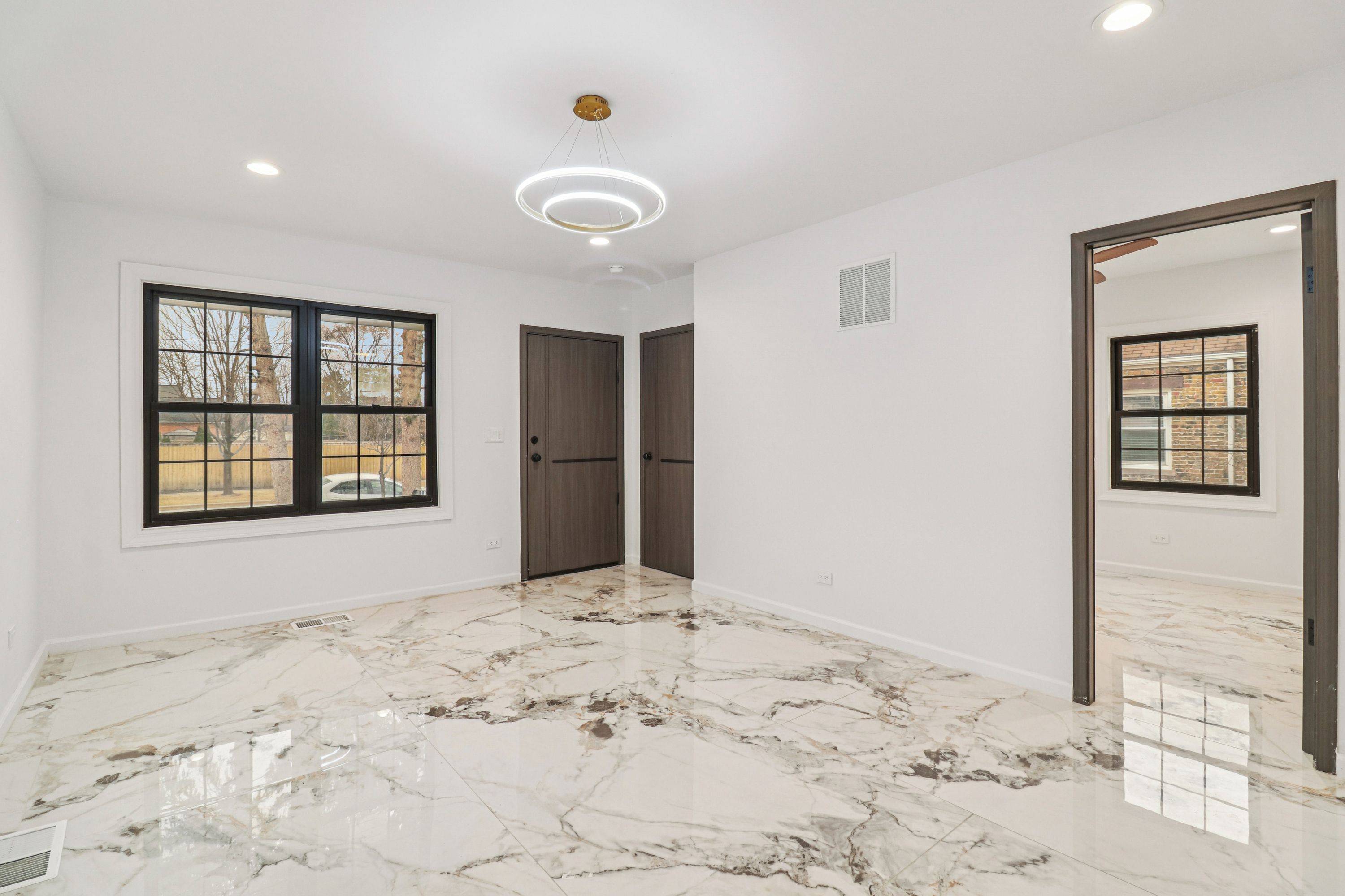 Photo 10 of 48 of 1509 Center St, Des Plaines, IL