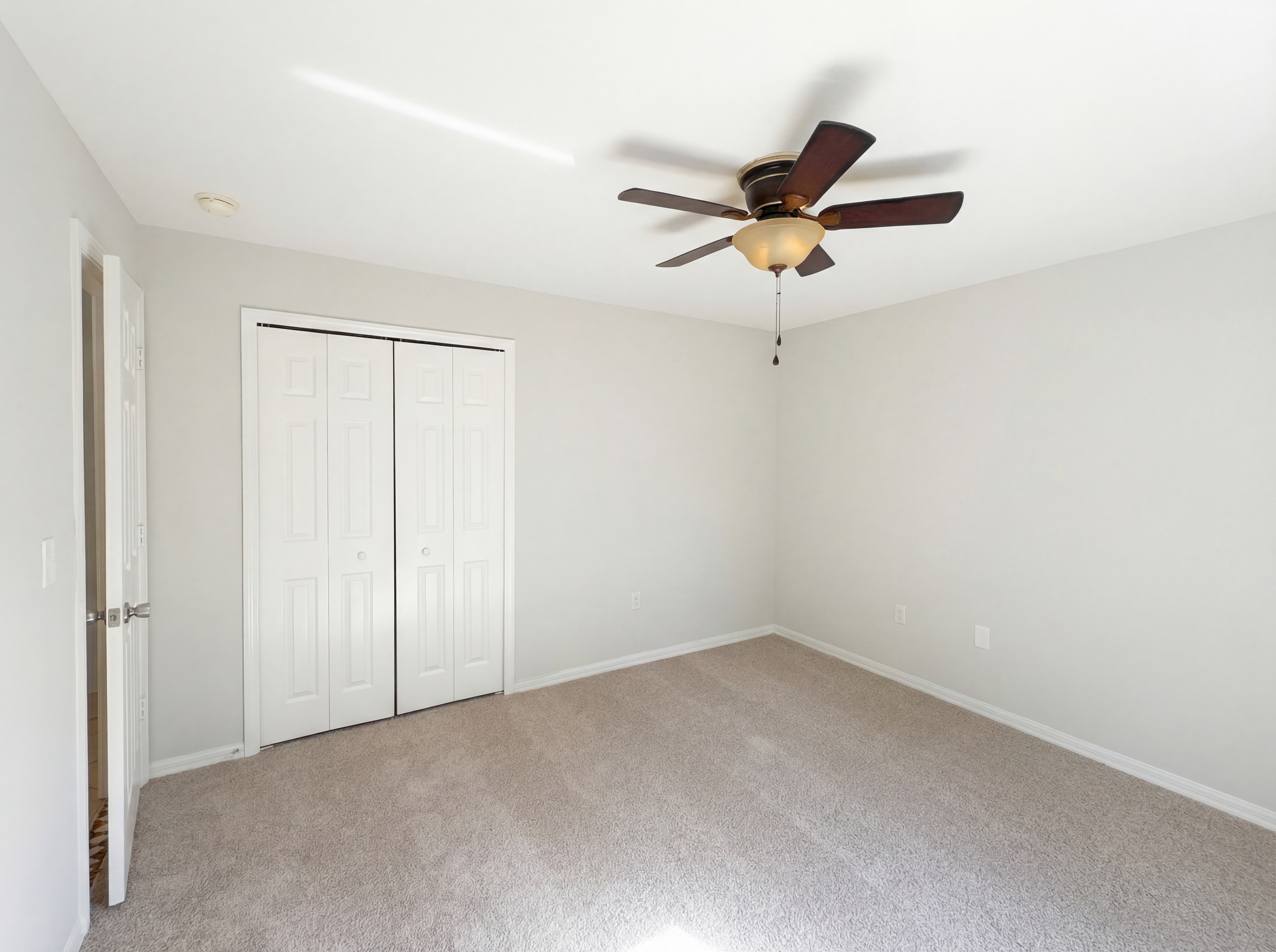 Photo 10 of 20 of 1301 Star Ct, Deltona, FL