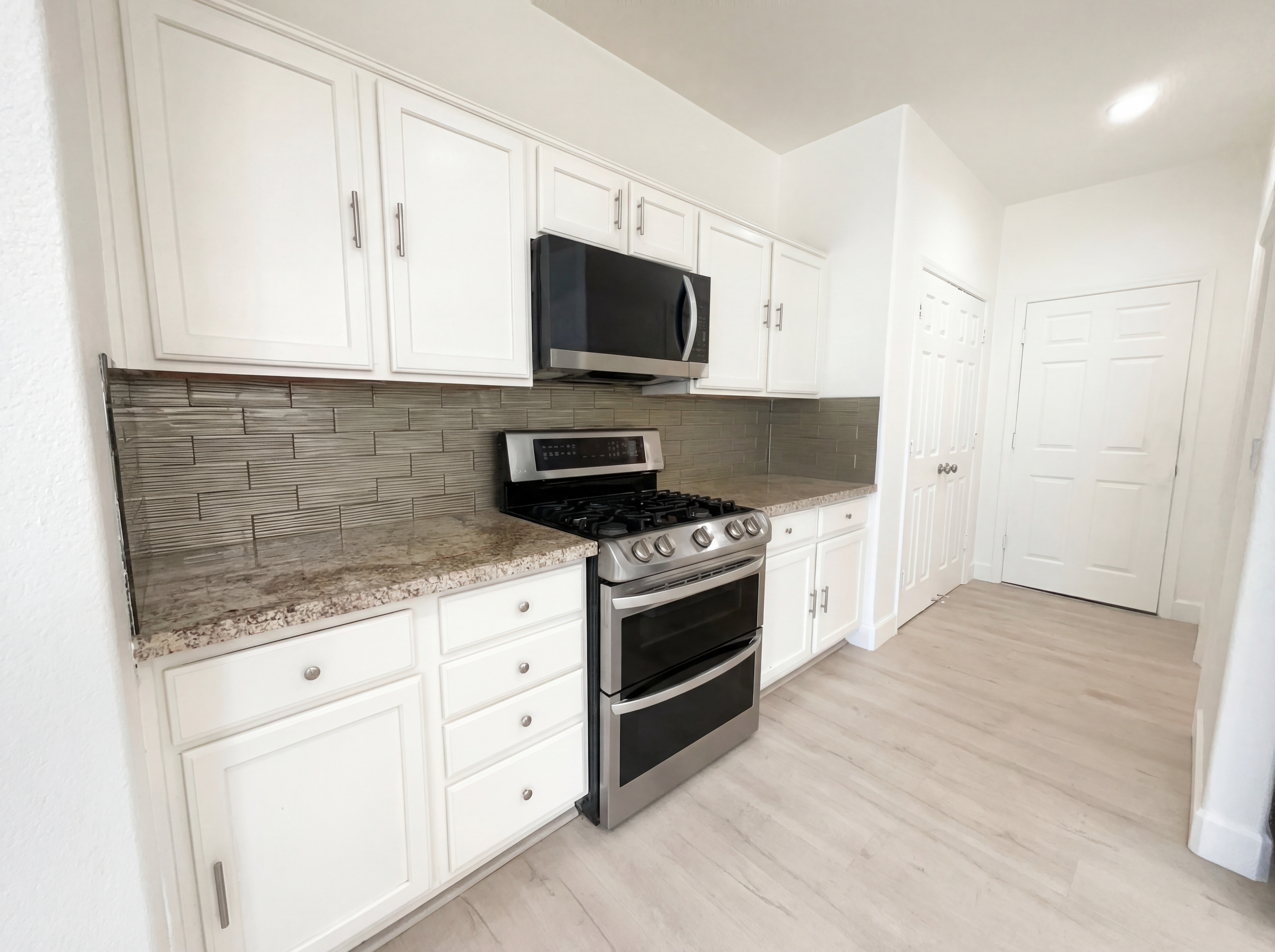 Photo 20 of 64 of 2724 Bertolani Cir, Elk Grove, CA