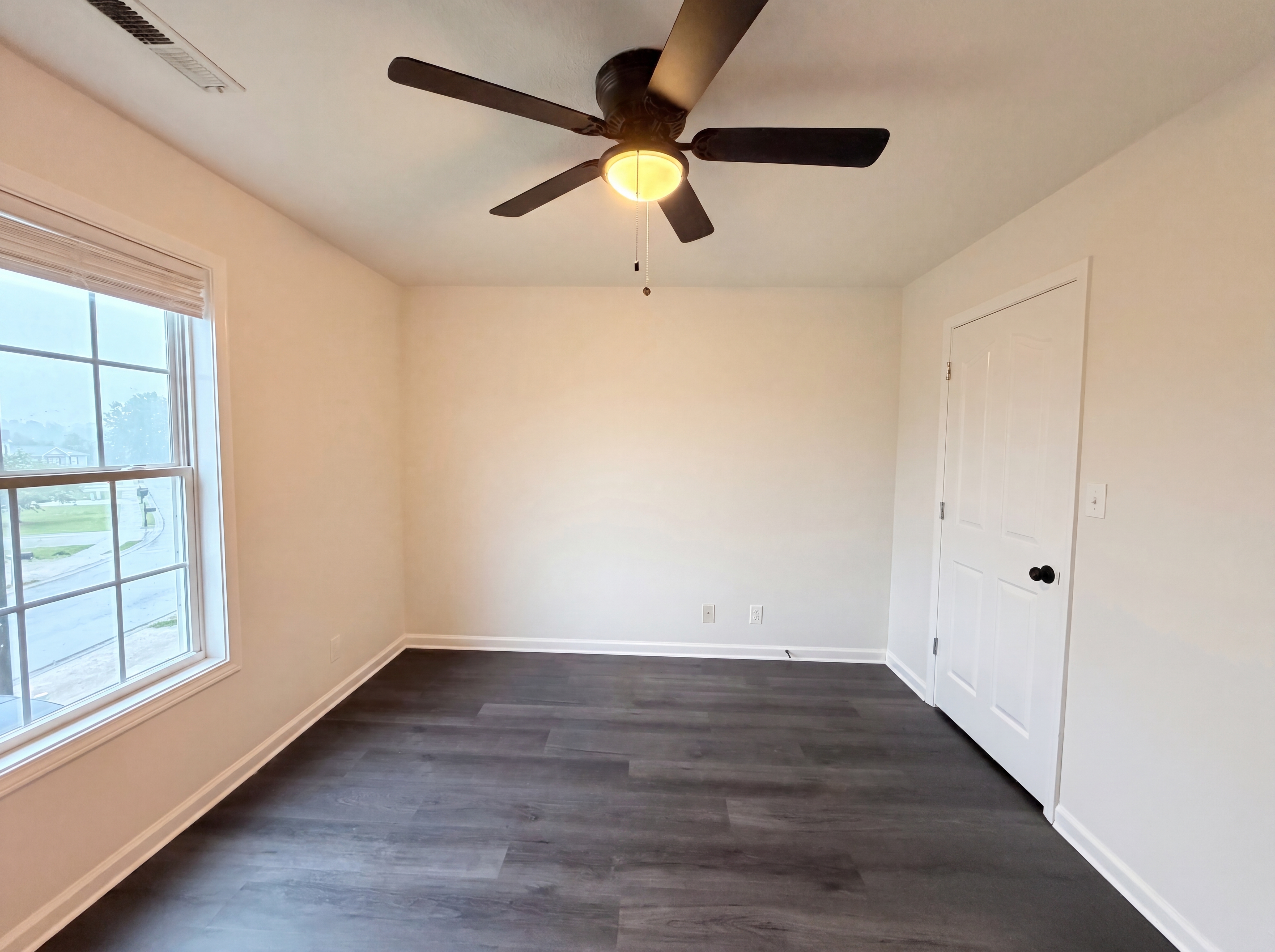 Photo 10 of 22 of 3432 Fox Meadow Way, Clarksville, TN