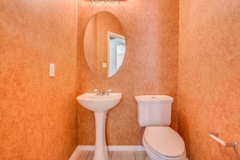 Photo 20 of 29 - 1026 E Hiddenview Dr, Phoenix, AZ 85048