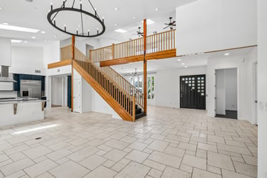 Interior photo of 225 W Orchid Ln