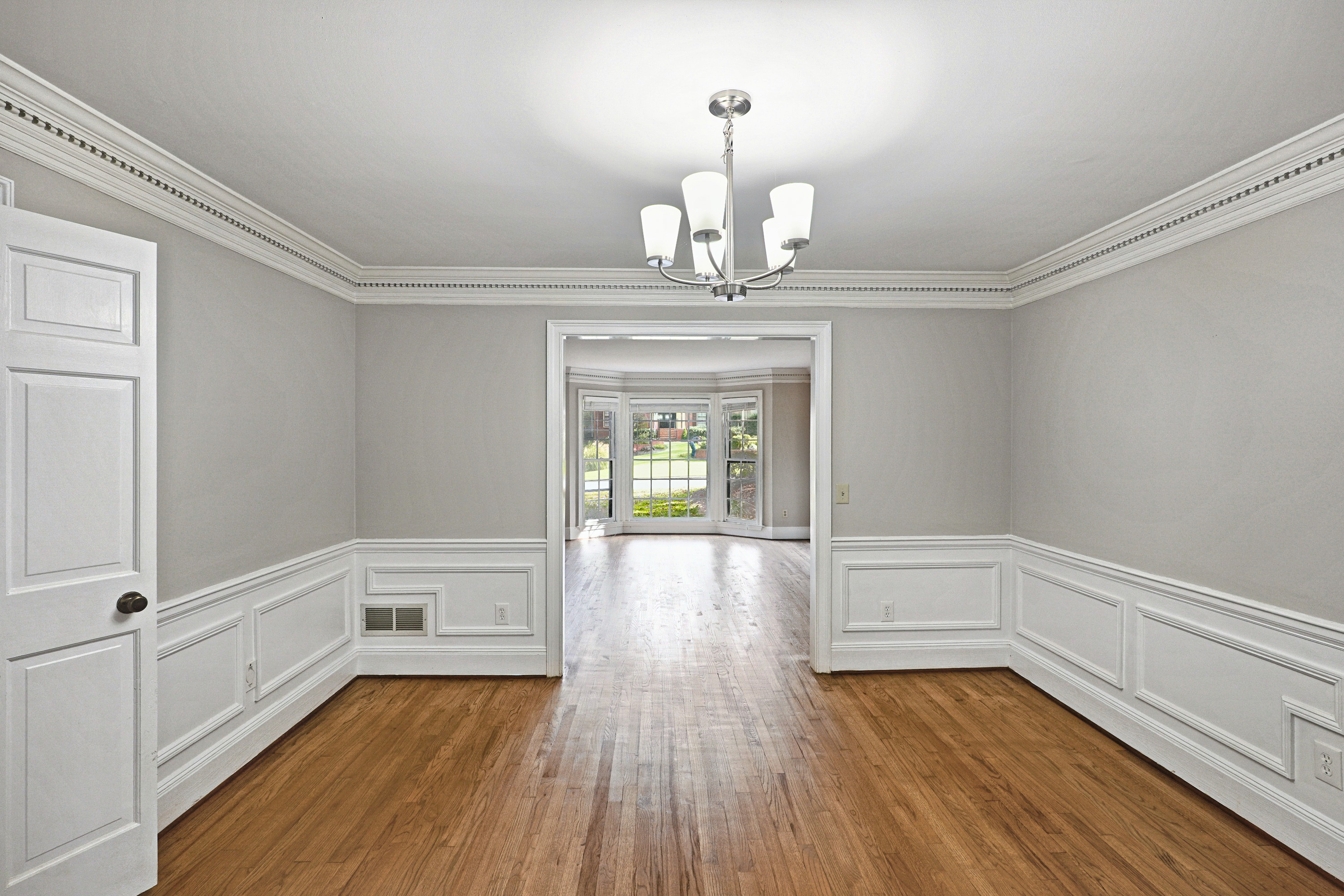 Photo 19 of 63 of 2360 Kimbrough Ct, Sandy Springs, GA