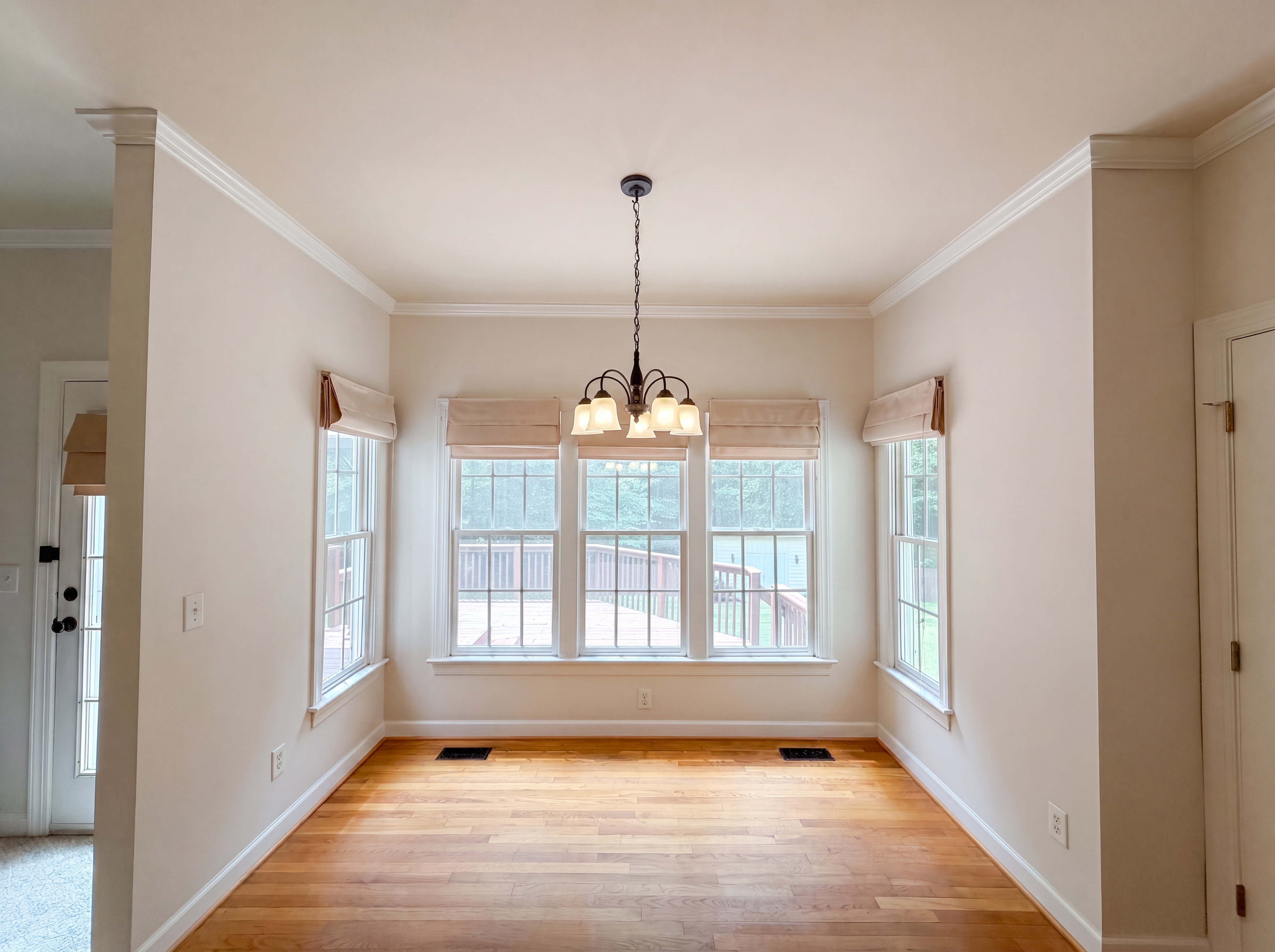 Photo 5 of 19 of 7301 Lakefall Dr, Wake Forest, NC