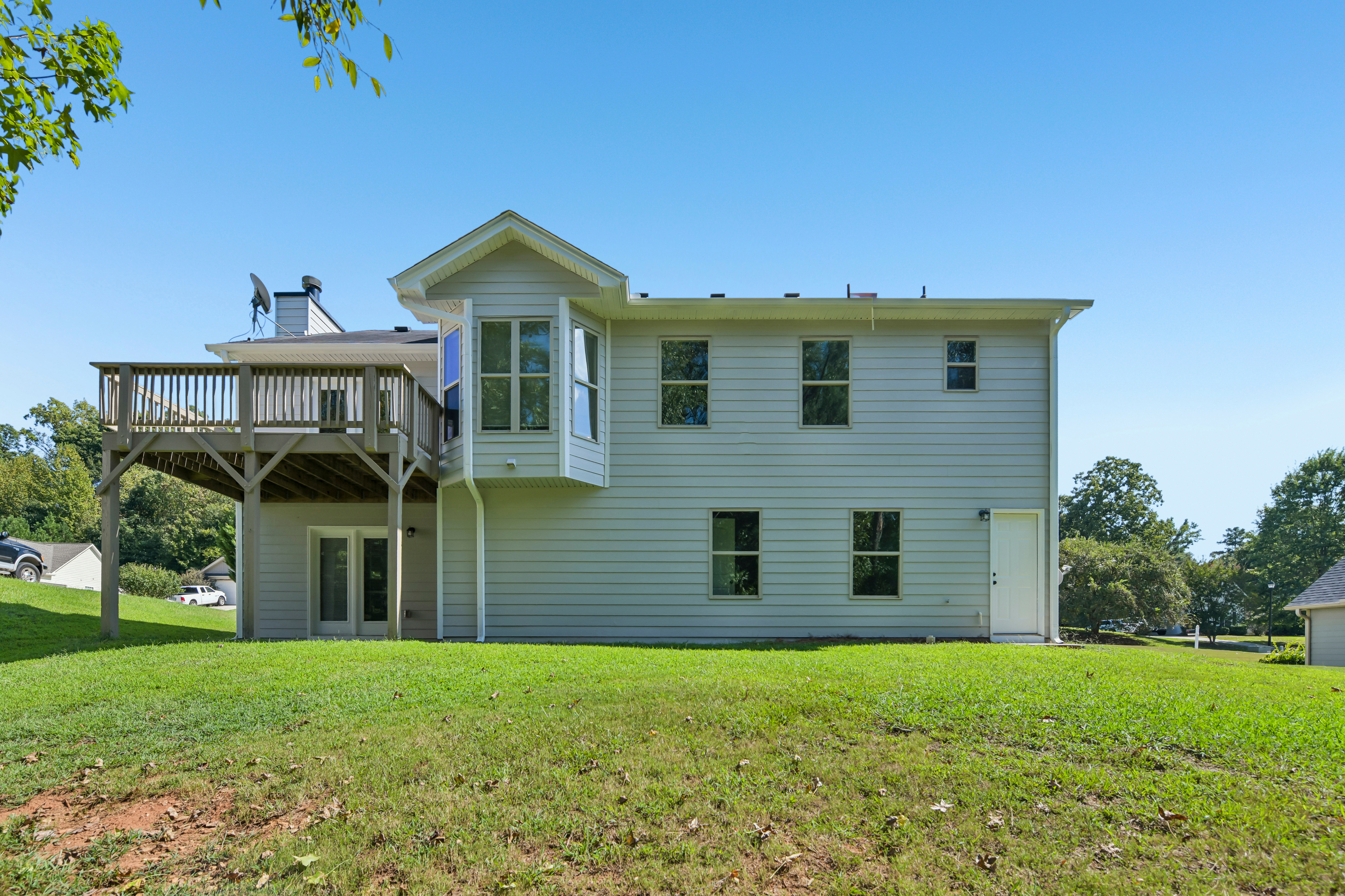 Photo 5 of 56 of 410 Redtail Rd, Jefferson, GA