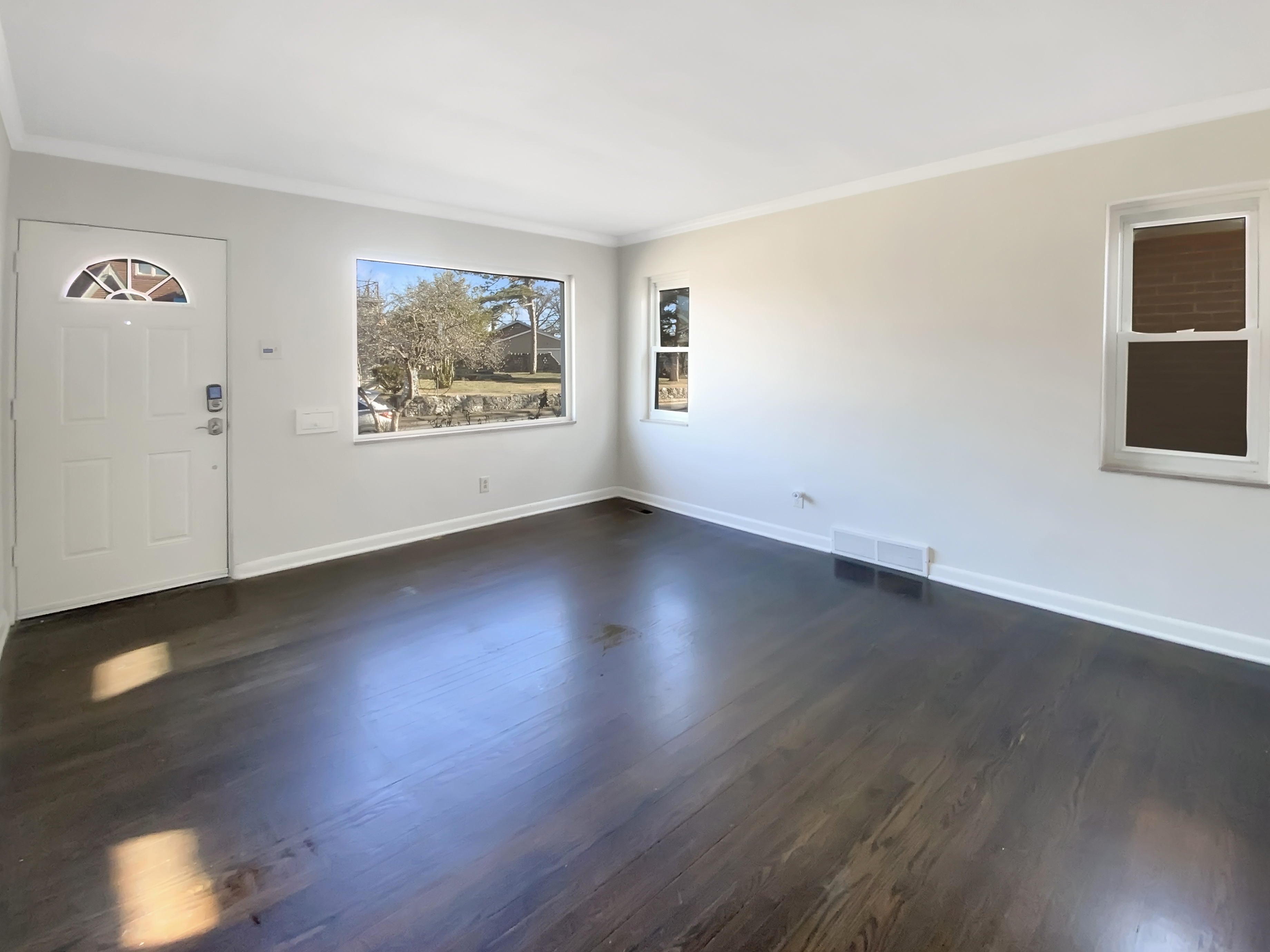 Photo 6 of 19 of 826 Catskill Dr, Saint Louis, MO