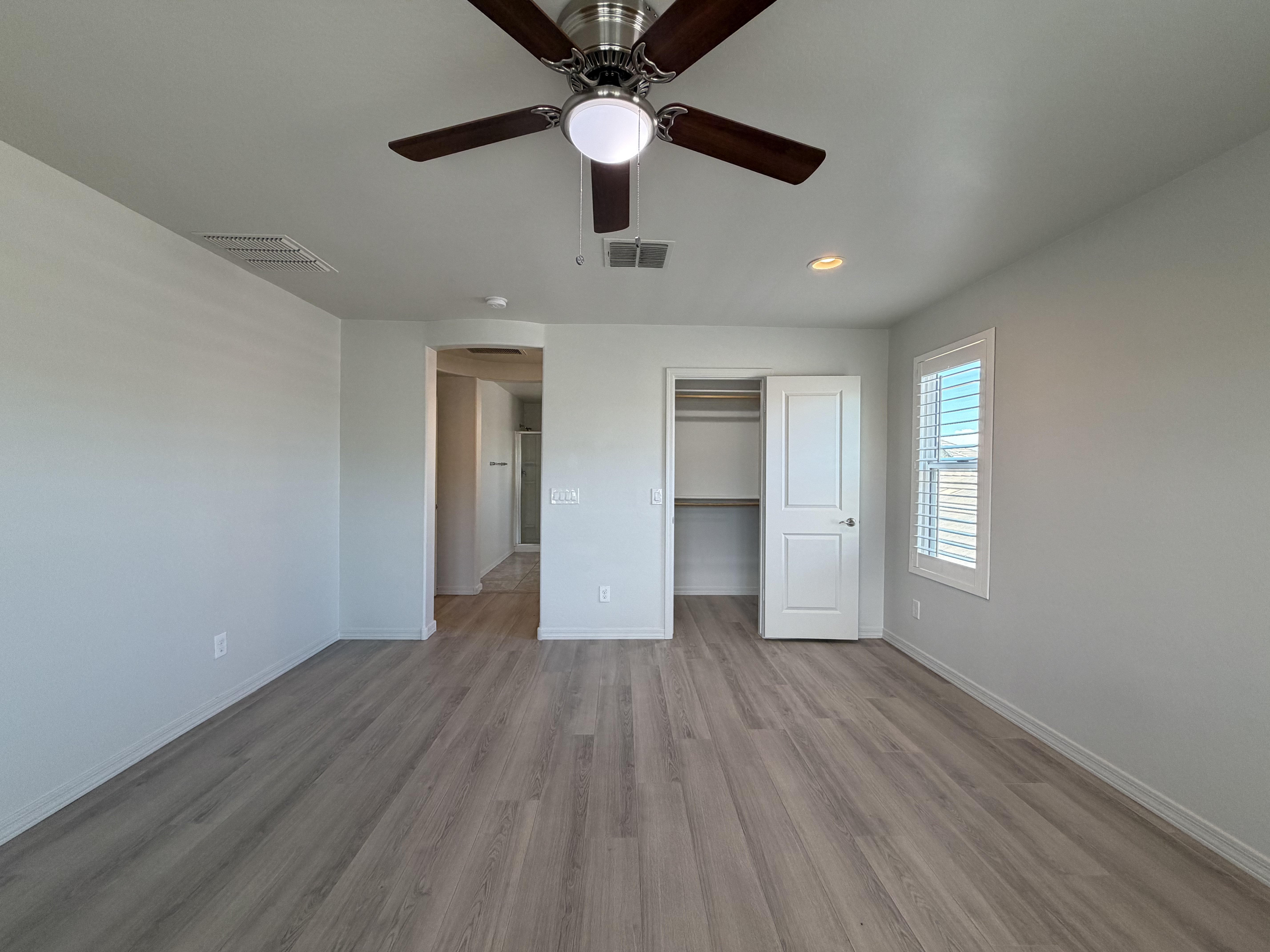 Photo 21 of 30 of 841 E Gary Ln, Phoenix, AZ